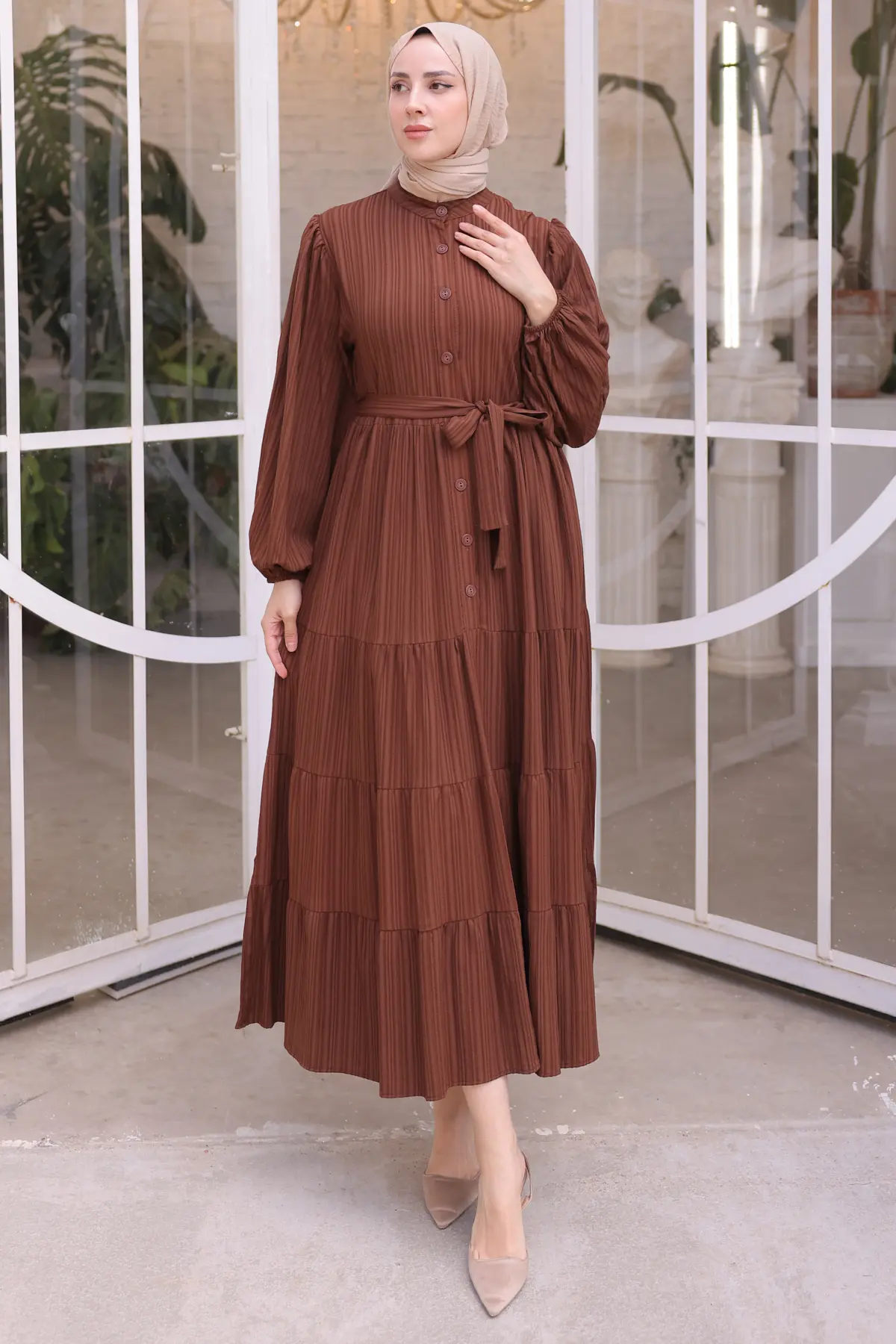 2024 Düğme Detaylı Elbise Kahverengi-detail