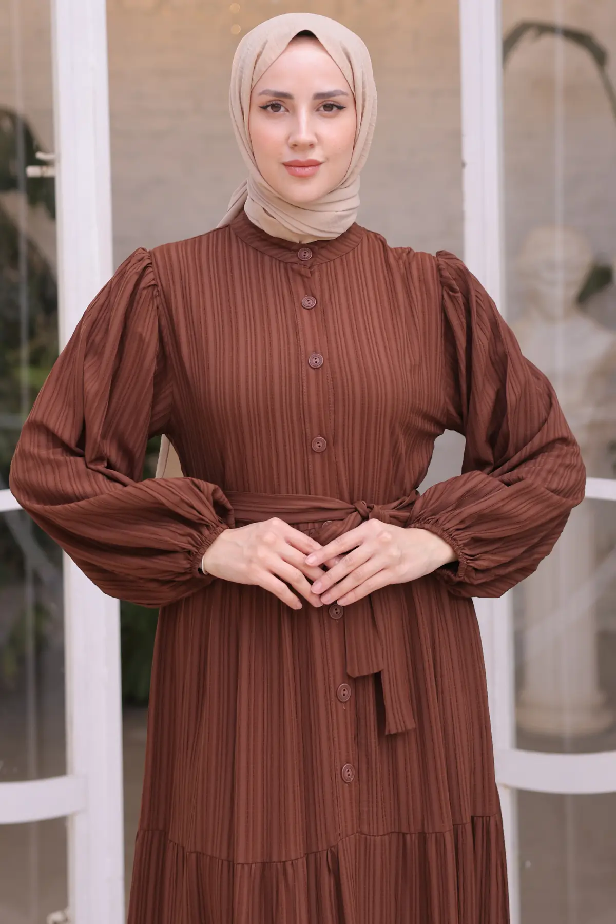 2024 Düğme Detaylı Elbise Kahverengi-detail