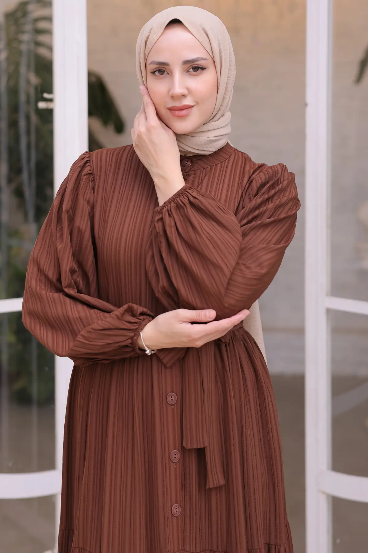 2024 Düğme Detaylı Elbise Kahverengi-detail