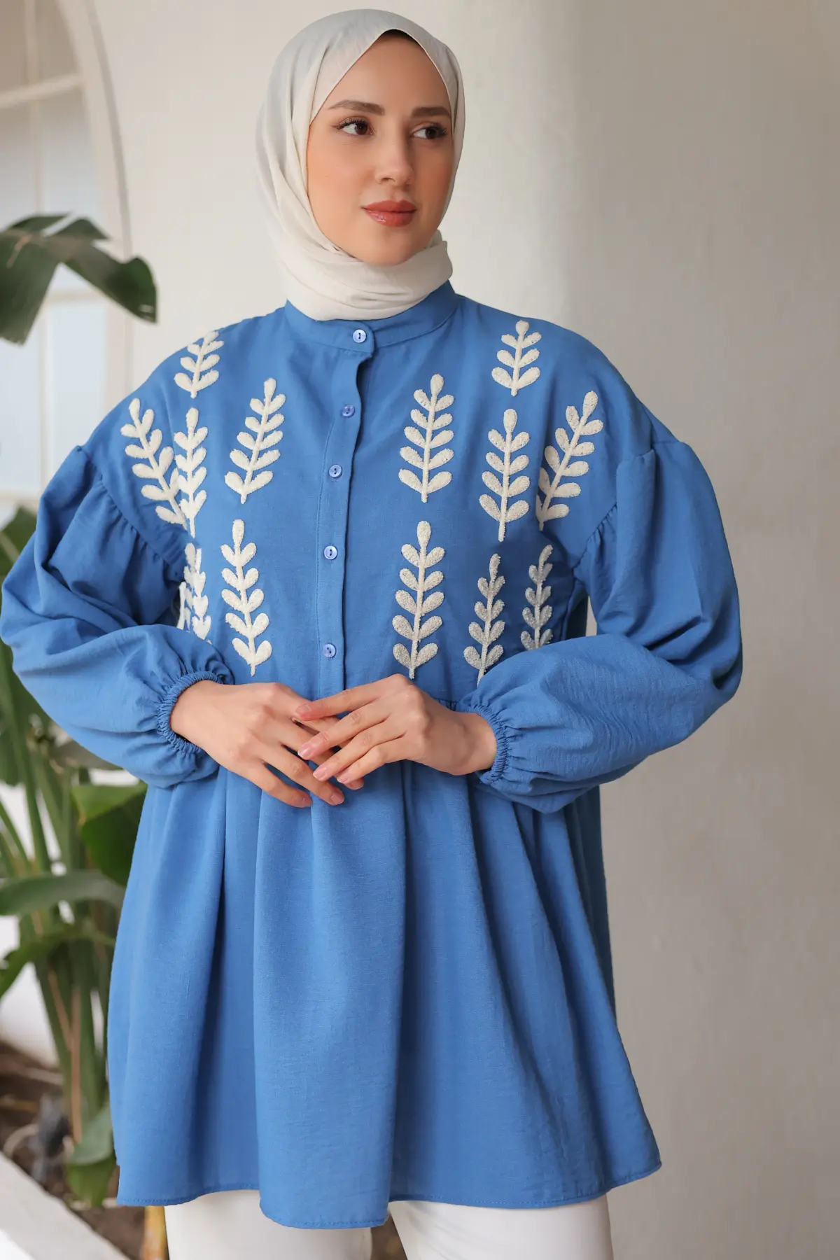 Leaf Patterned Tunic-detail