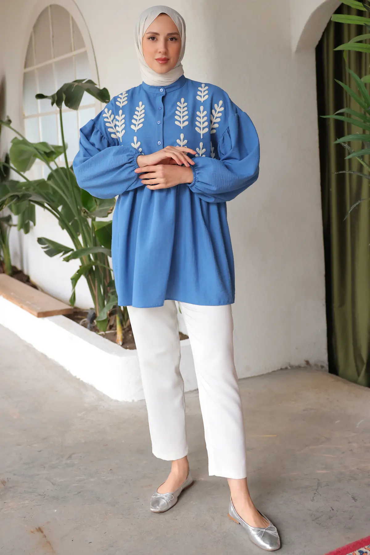 Leaf Patterned Tunic-detail