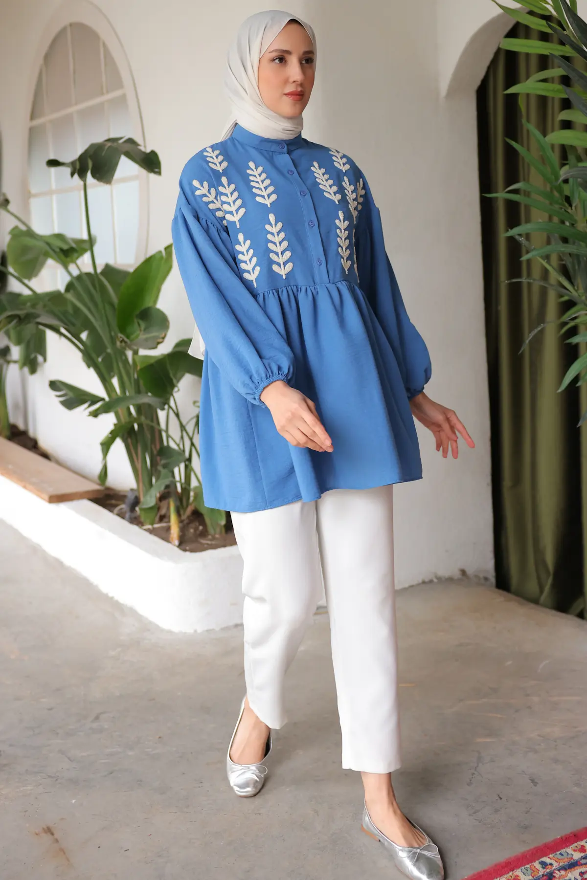 Leaf Patterned Tunic-detail