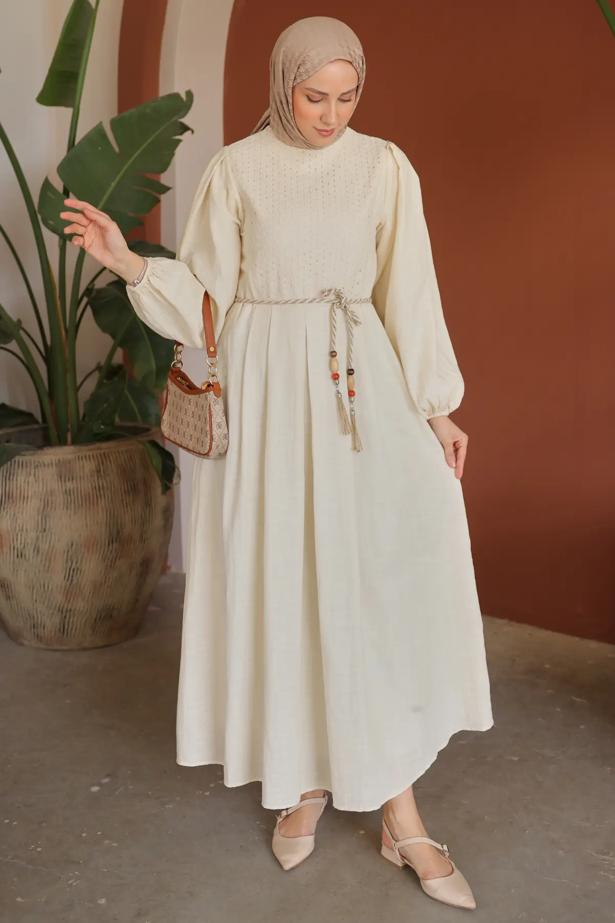 2053 Keten Elbise Bej-detail