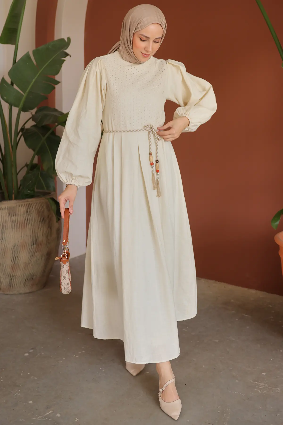 2053 Keten Elbise Bej-detail