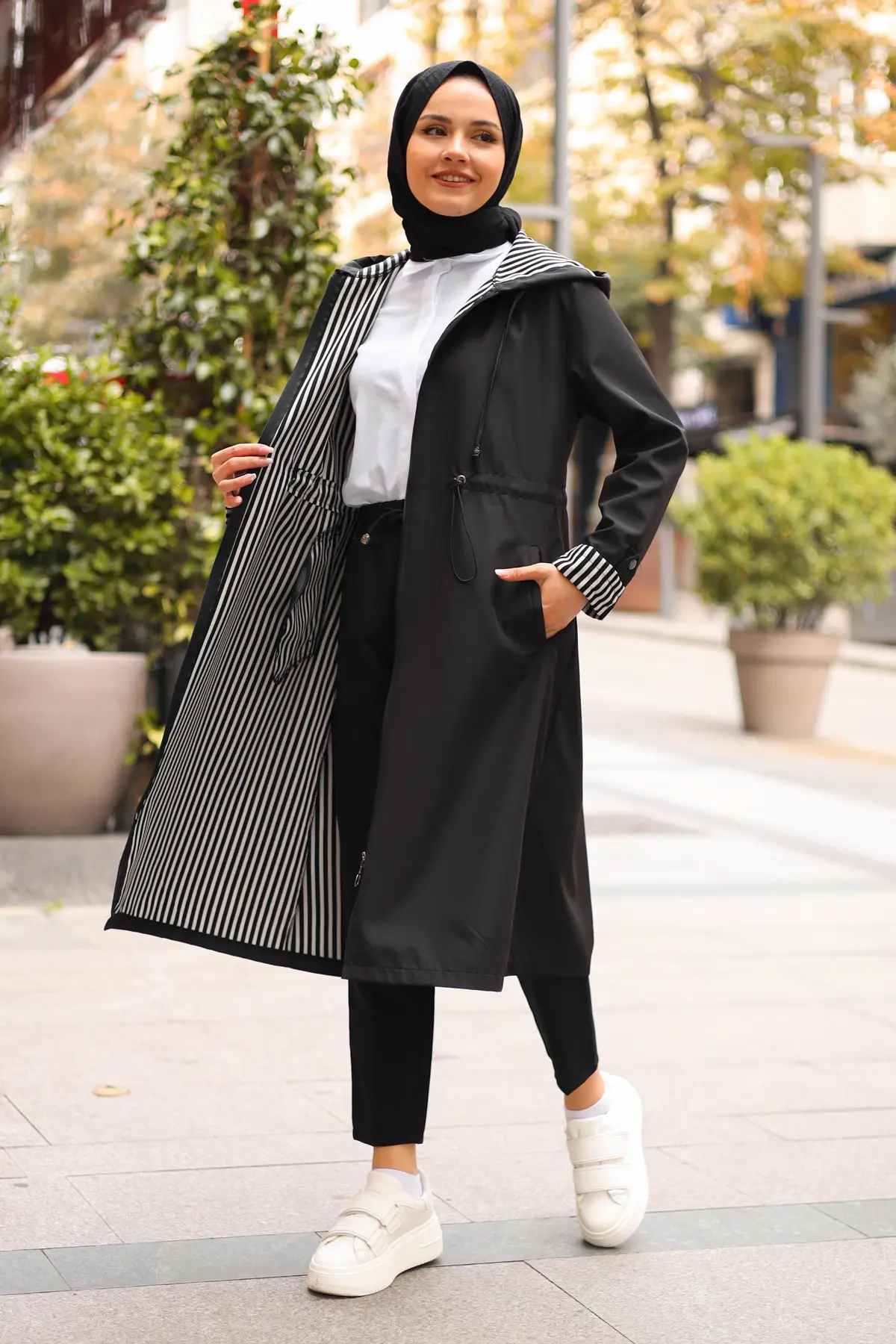 2060 Mevsimlik Trençkot Siyah-detail