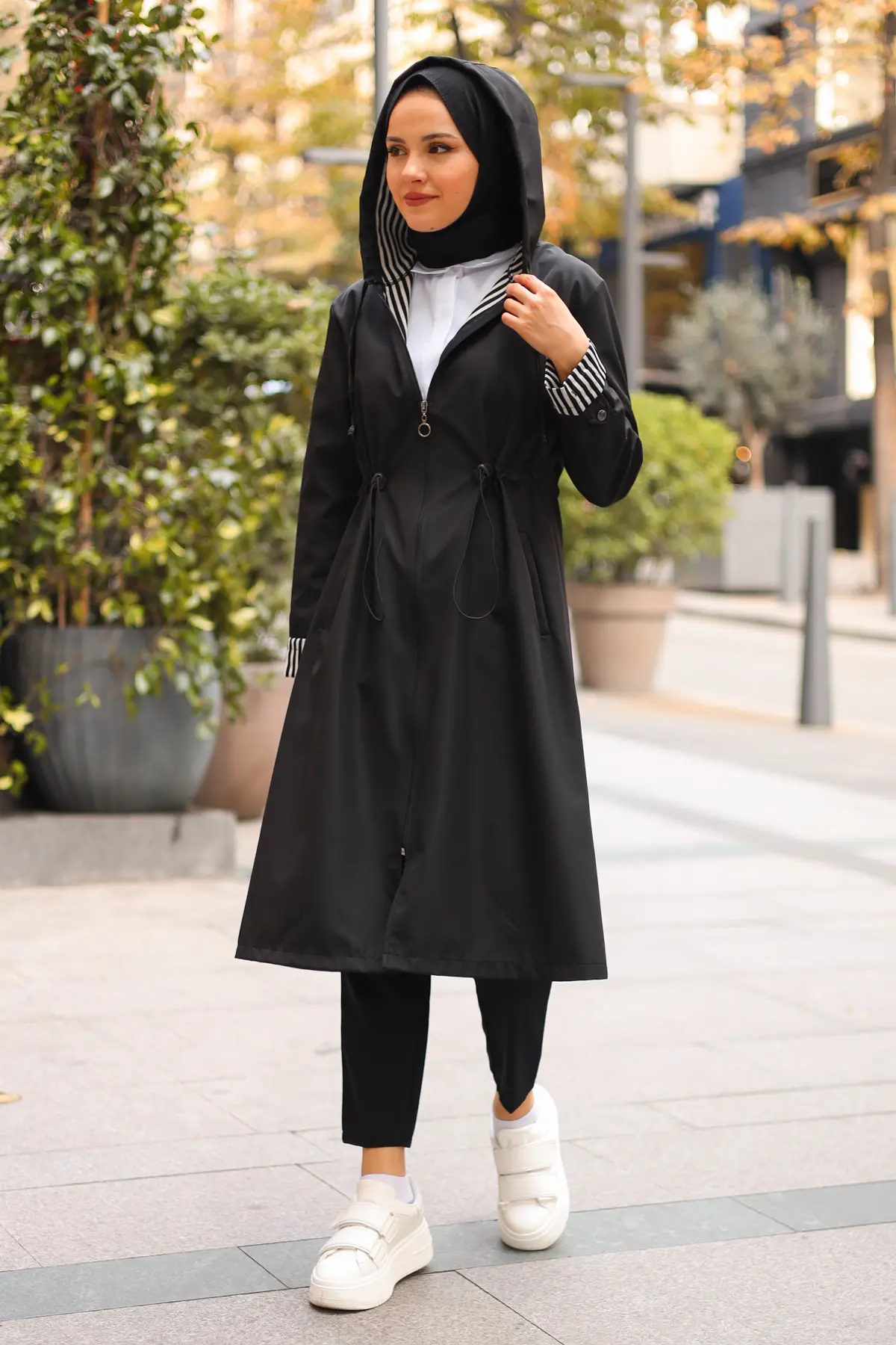 2060 Mevsimlik Trençkot Siyah-detail