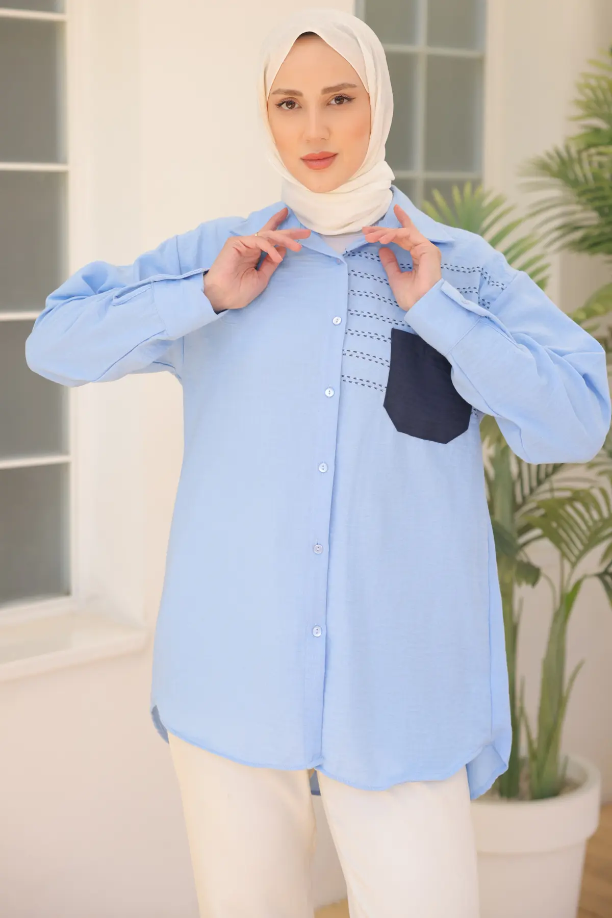 2061 Nakış Detaylı Cepli Gömlek Açık Mavi-detail