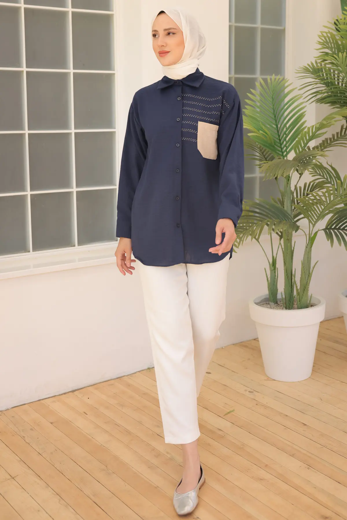 2061 Nakış Detaylı Cepli Gömlek Lacivert-detail