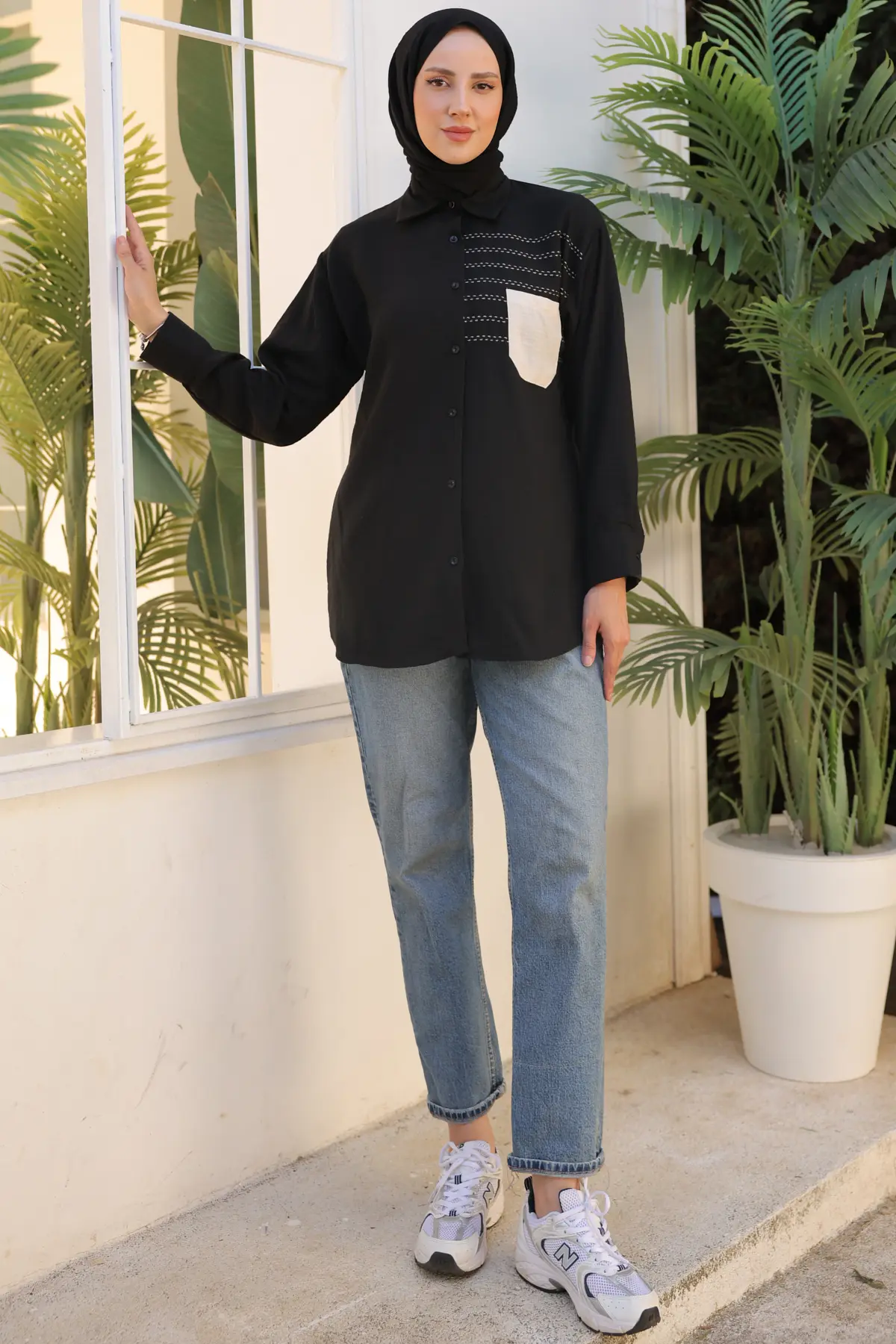 2061 Nakış Detaylı Cepli Gömlek Siyah-detail