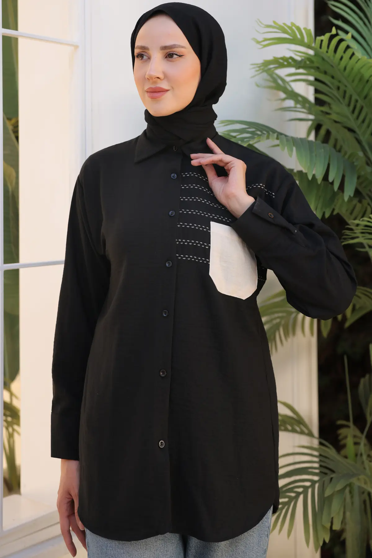 2061 Nakış Detaylı Cepli Gömlek Siyah-detail