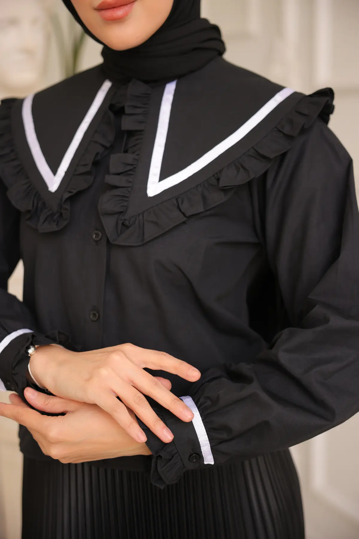 2066 Geniş Yaka Kısa Gömlek Siyah-detail