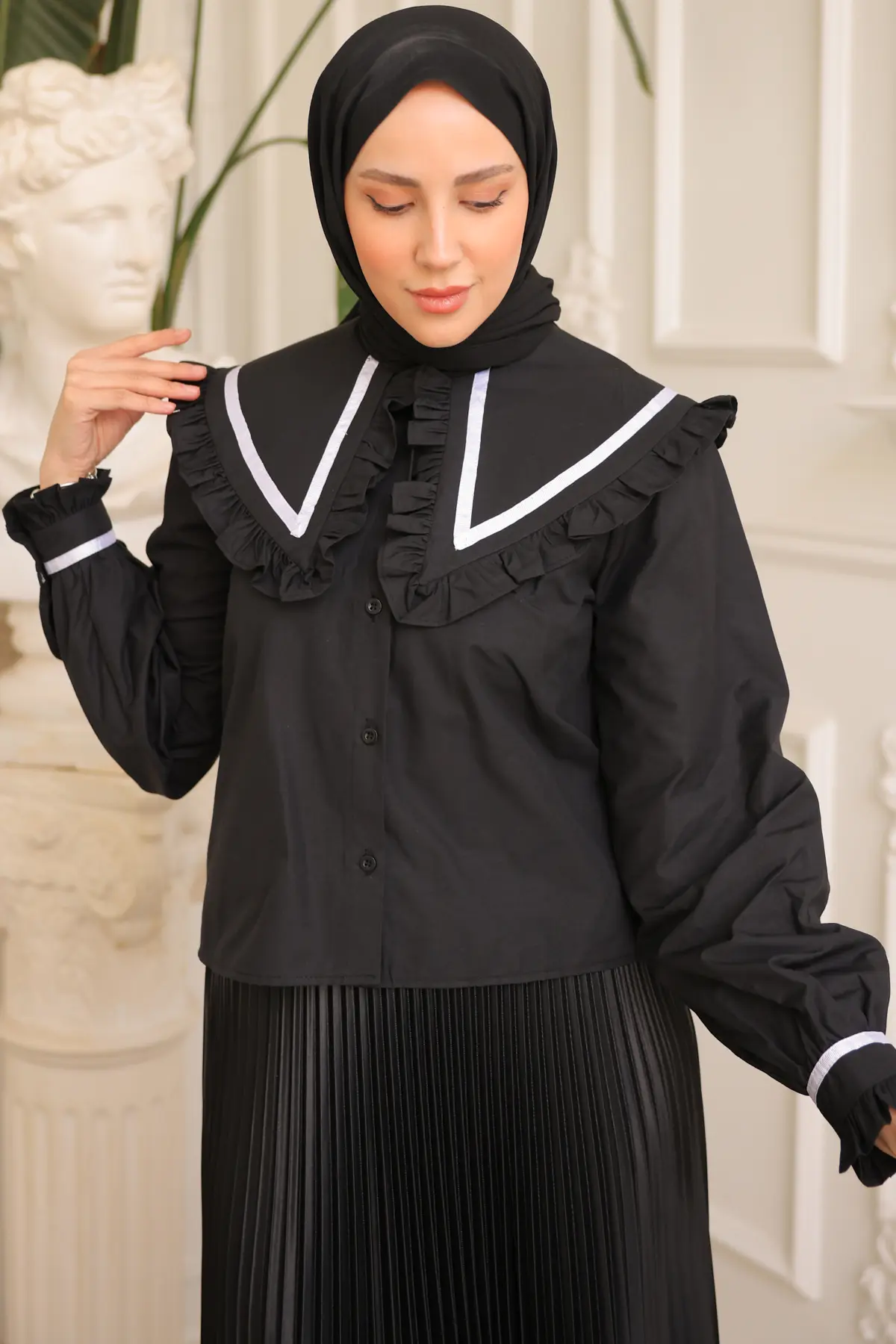 2066 Geniş Yaka Kısa Gömlek Siyah-detail