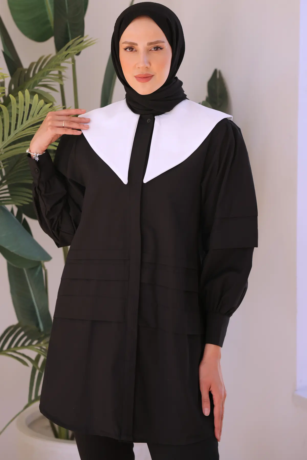 2068 Sivri Yakalı Gömlek Siyah-detail