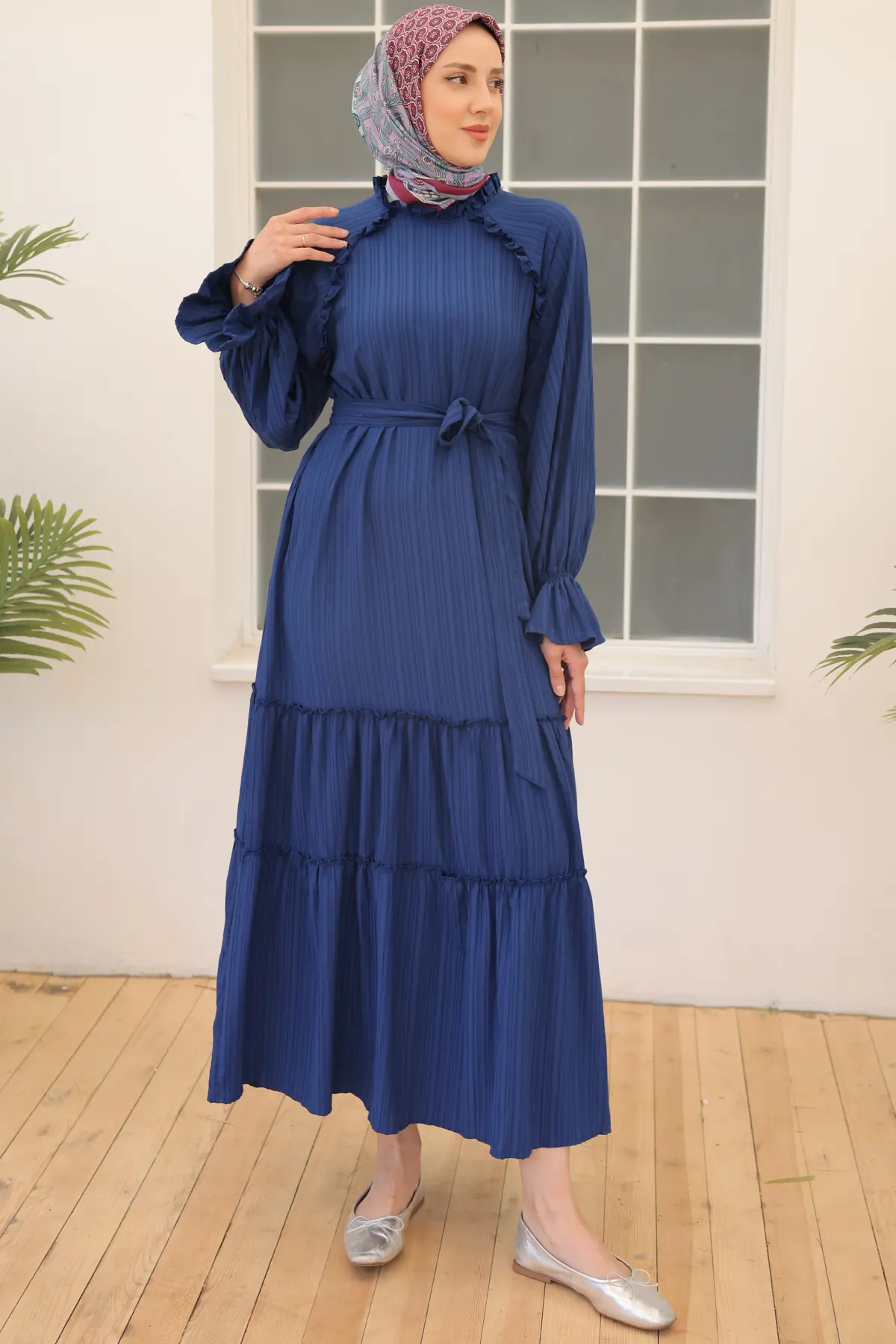 2084 Kuşaklı Fırfır Detaylı Elbise Lacivert-detail