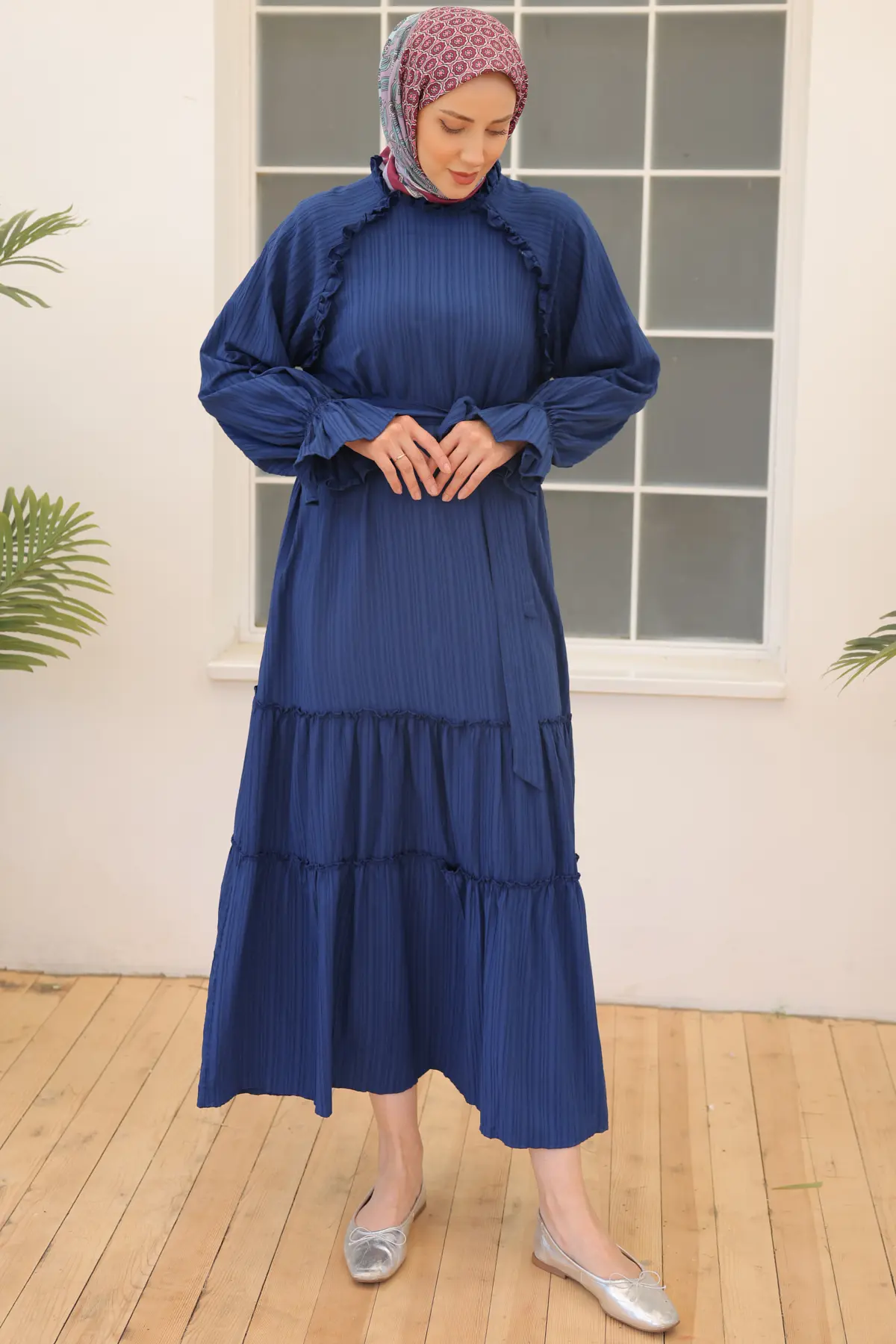 2084 Kuşaklı Fırfır Detaylı Elbise Lacivert-detail