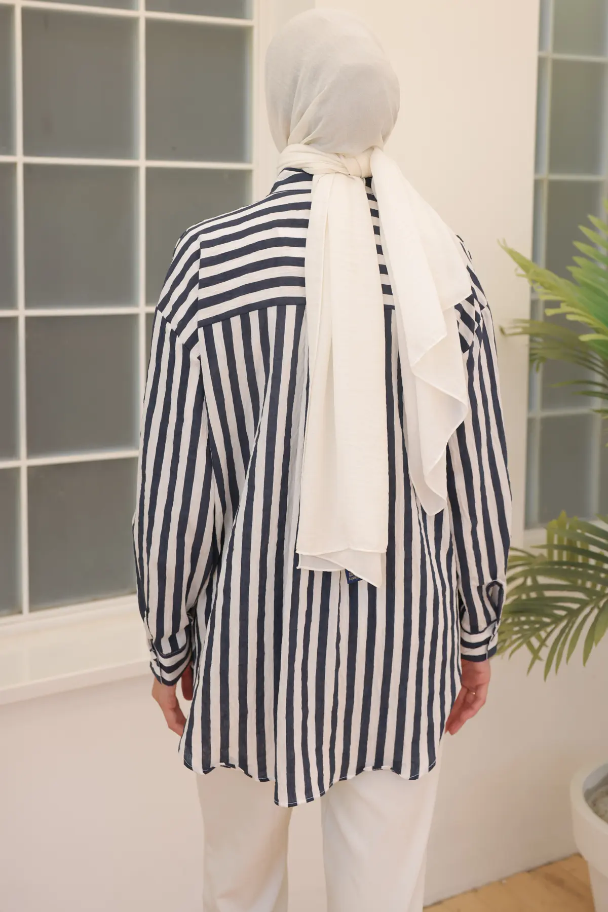 2094 Gül Aksesuarlı Çizgili Gömlek Lacivert-detail