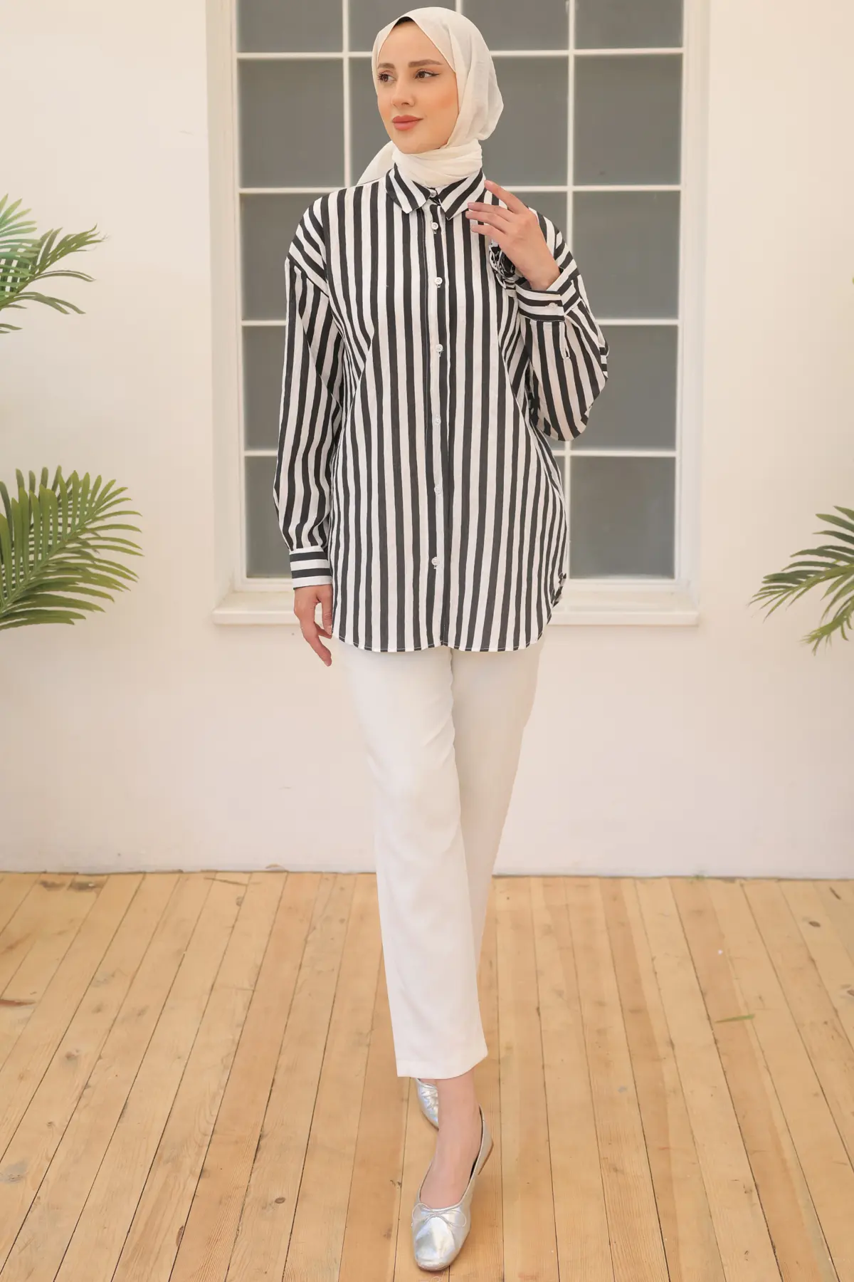 2094 Gül Aksesuarlı Çizgili Gömlek Siyah-detail