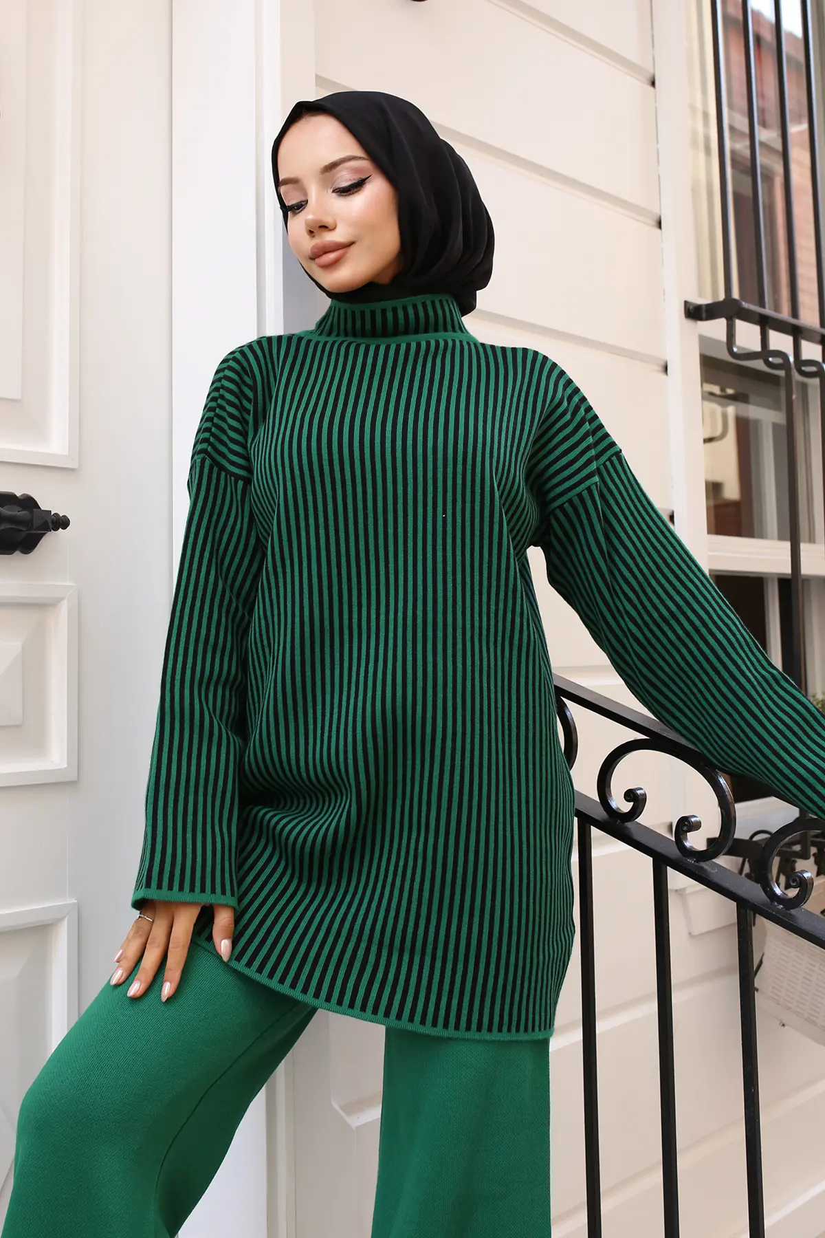 Vertical Striped Knitwear Set-detail