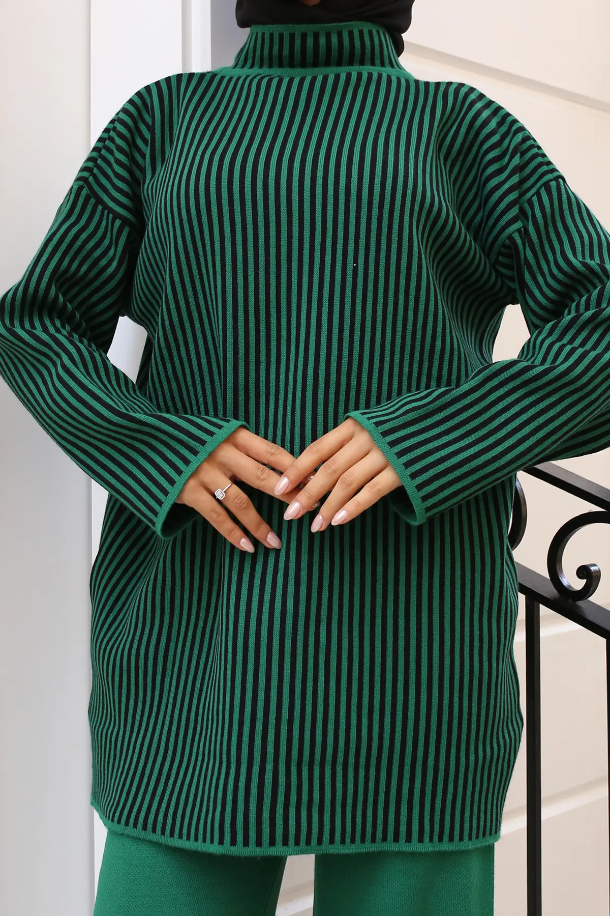 Vertical Striped Knitwear Set-detail