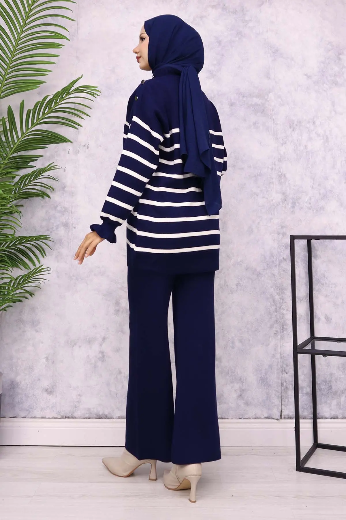 24019 Omuzu Düğmeli Çizgili Triko Takım Lacivert-detail