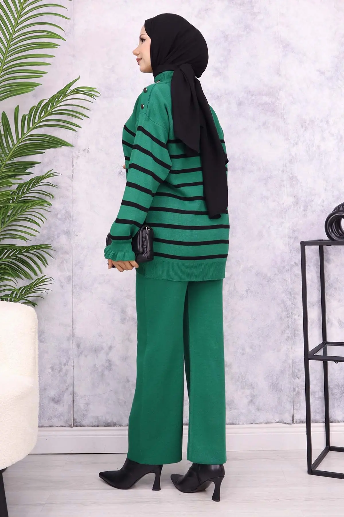 24019 Omuzu Düğmeli Çizgili Triko Takım Zümrüt Yeşili-detail