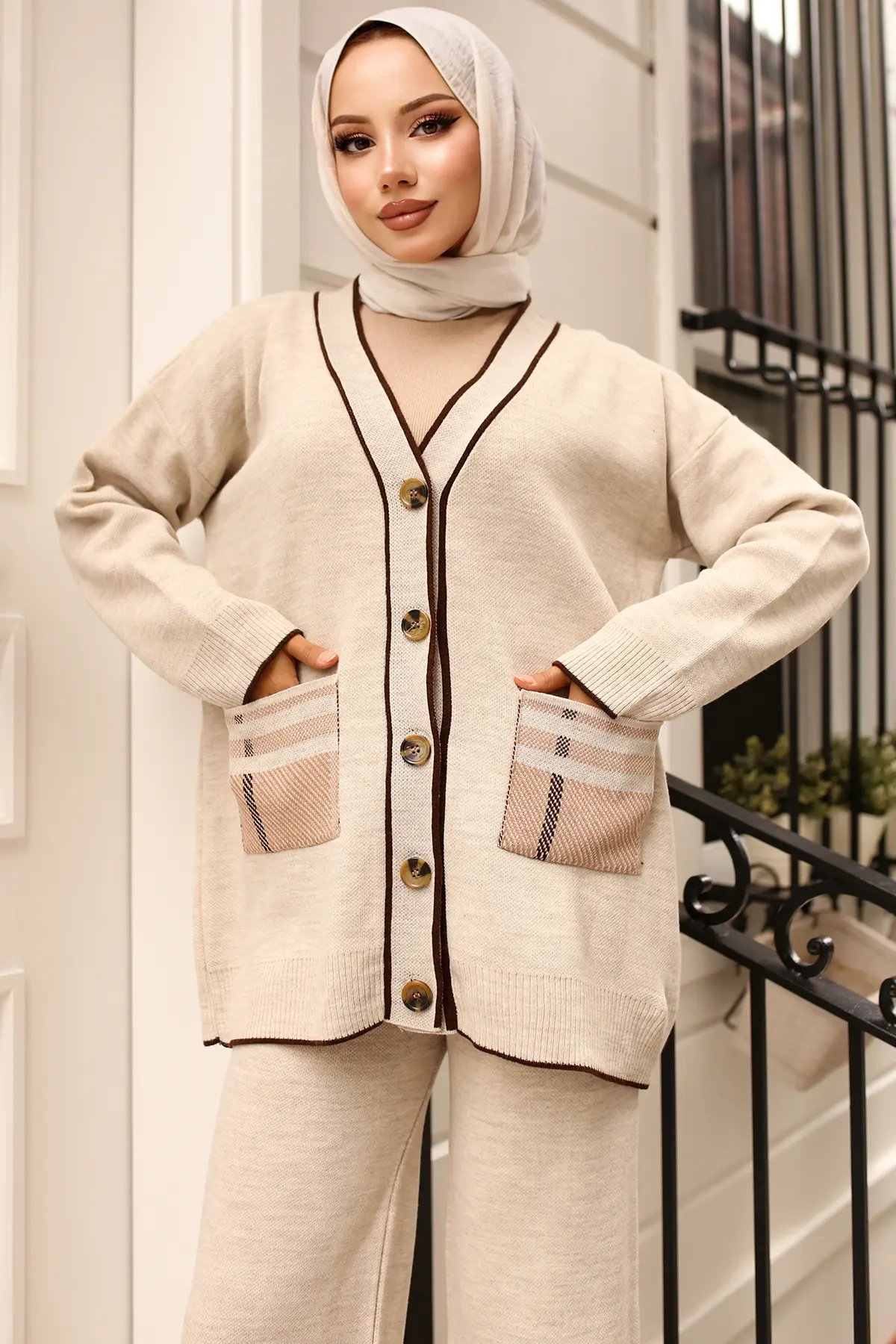 24116 Cepli Hırkalı Triko Takım Taş Rengi-detail