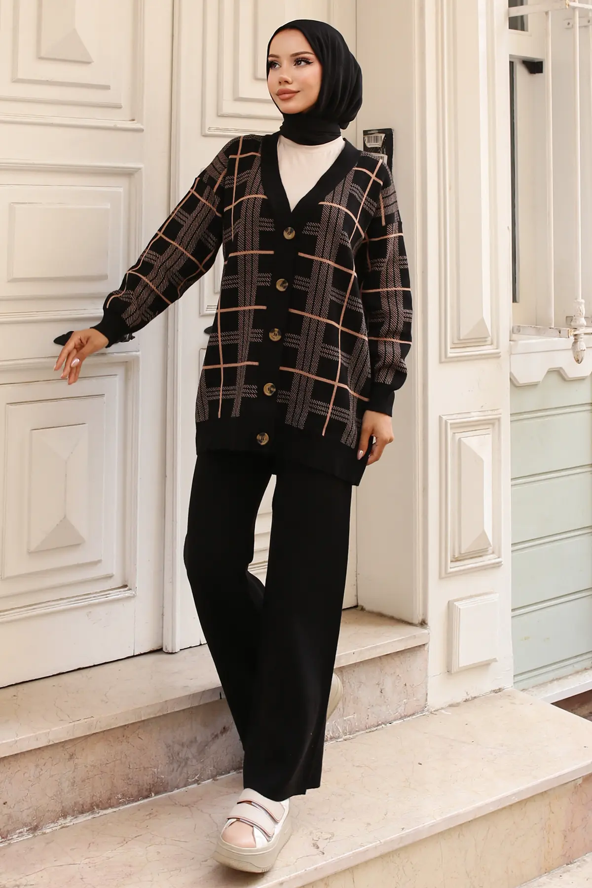 Knitted Cardigan Set-detail