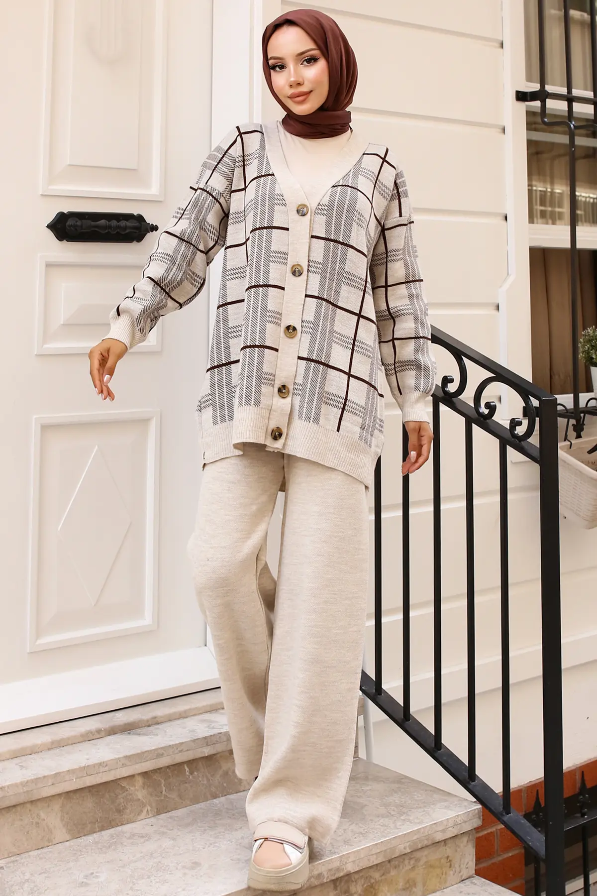 Knitted Cardigan Set-detail