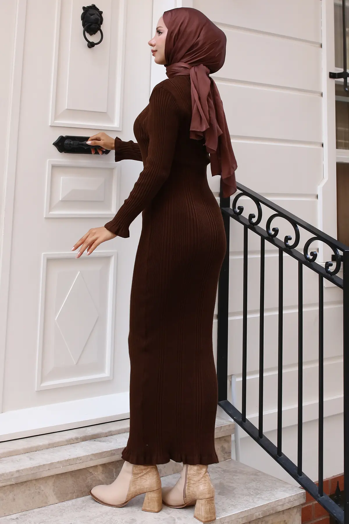 Half Neck Ribbed Knitted Dress-detail