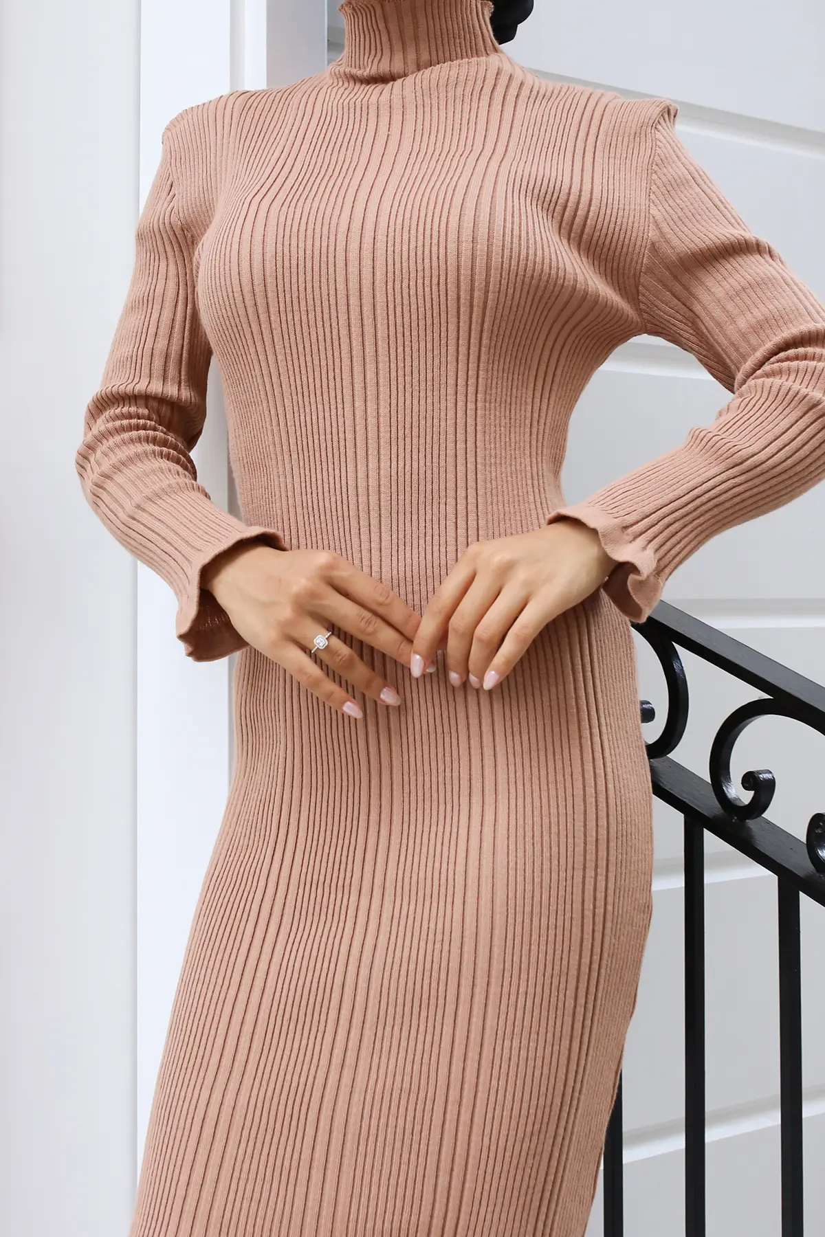 Half Neck Ribbed Knitted Dress-detail