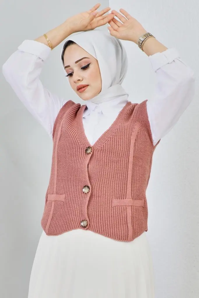 Button Detailed Short Sweater-detail