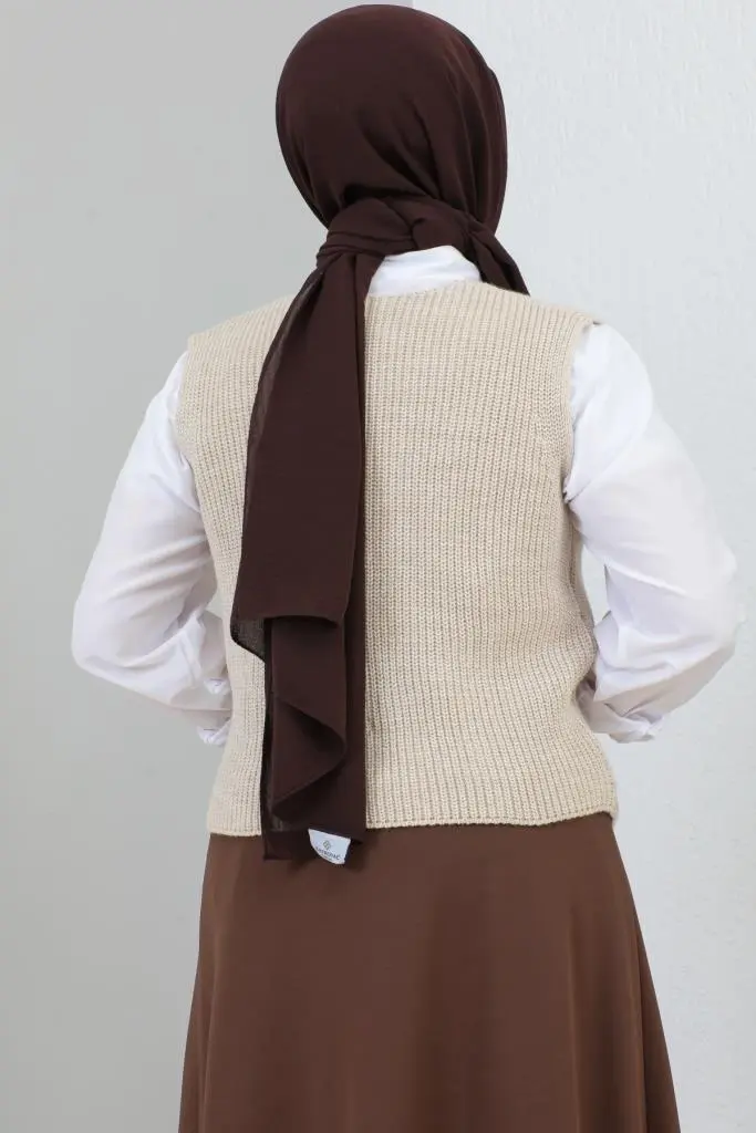 Button Detailed Short Sweater-detail