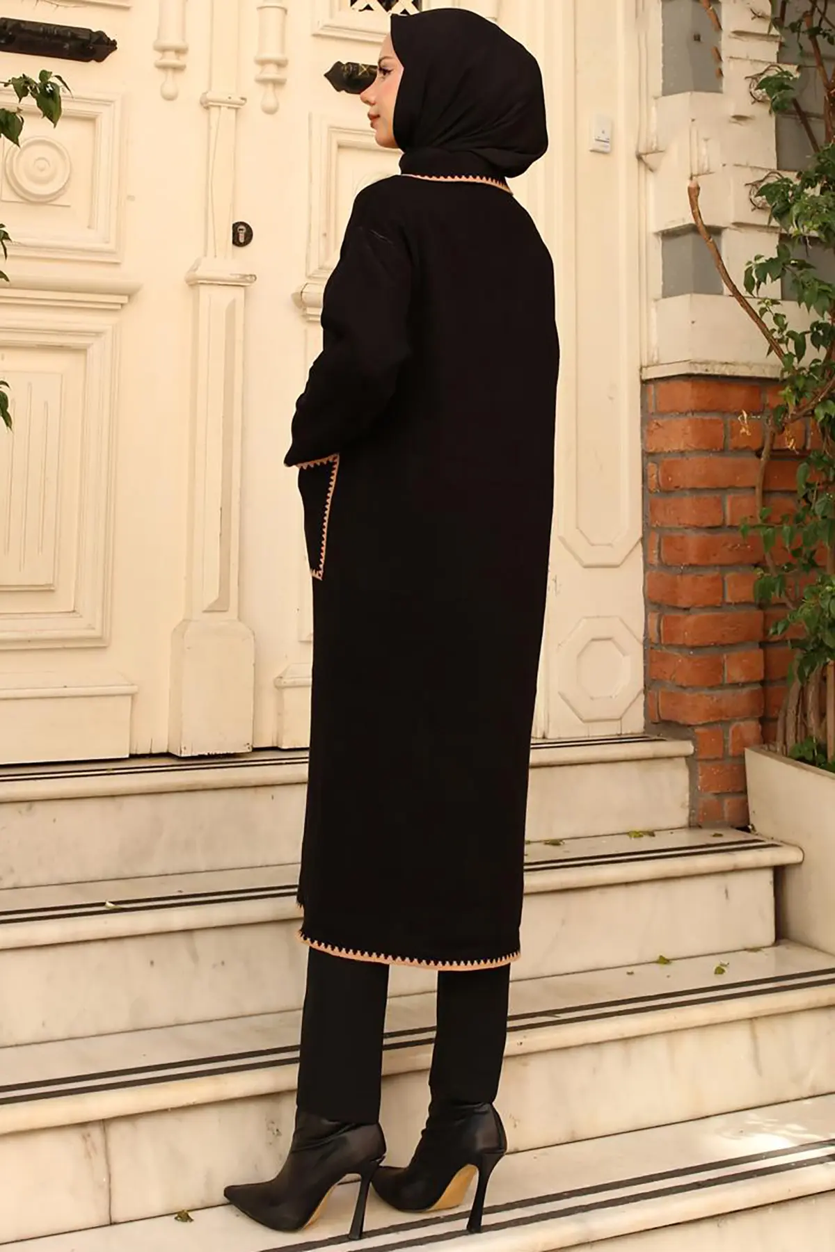 24405 Zikzak Detaylı Uzun Cepli Triko Hırka Siyah-detail