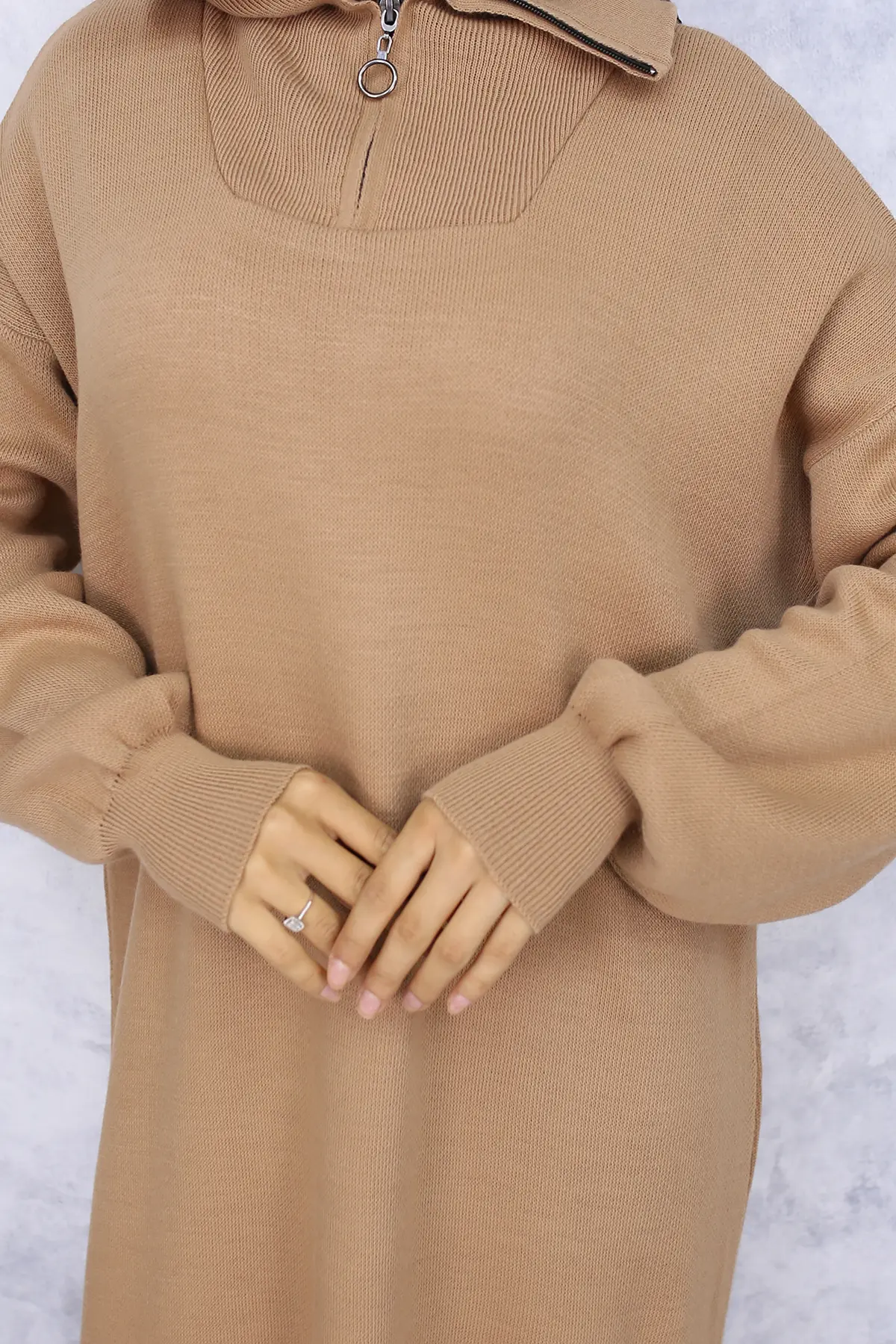 2441 Yakası Fermuarlı Triko Elbise Vizon-detail