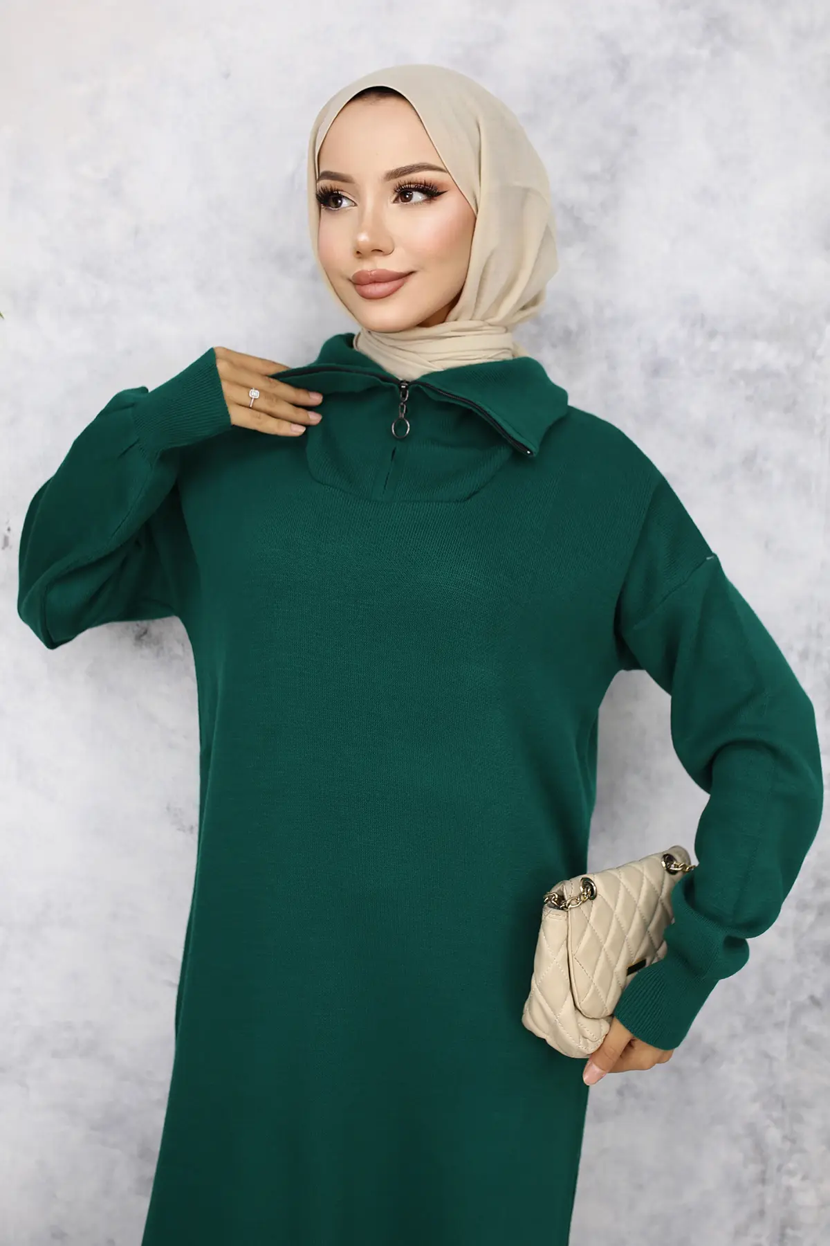 2441 Yakası Fermuarlı Triko Elbise Zümrüt Yeşili-detail