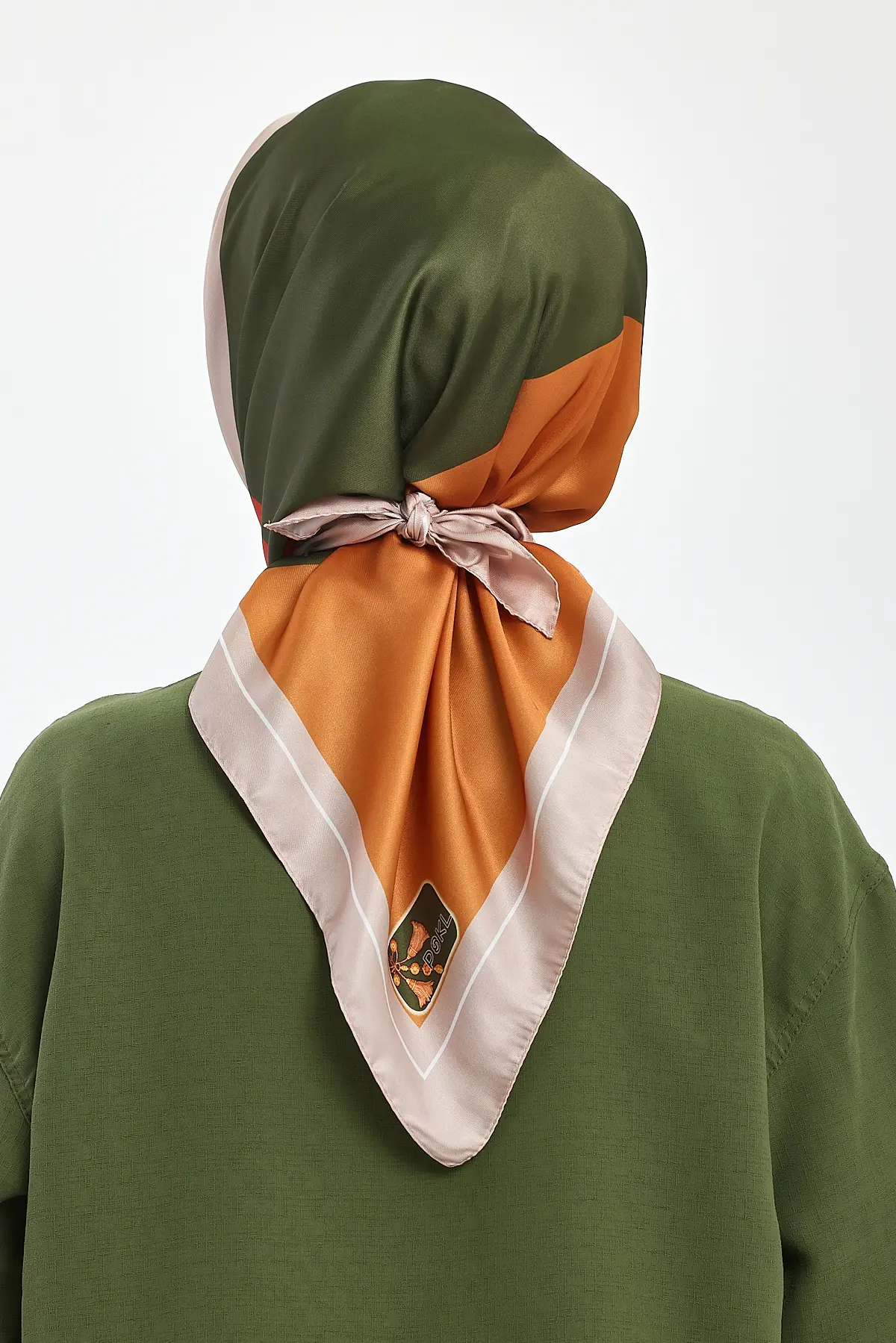 Patterned Scarf-detail