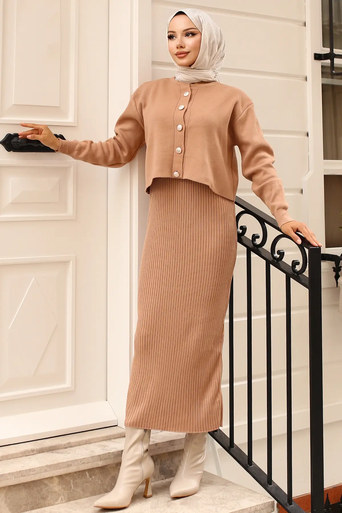 Button Detailed Gilet Knitwear Suit-detail