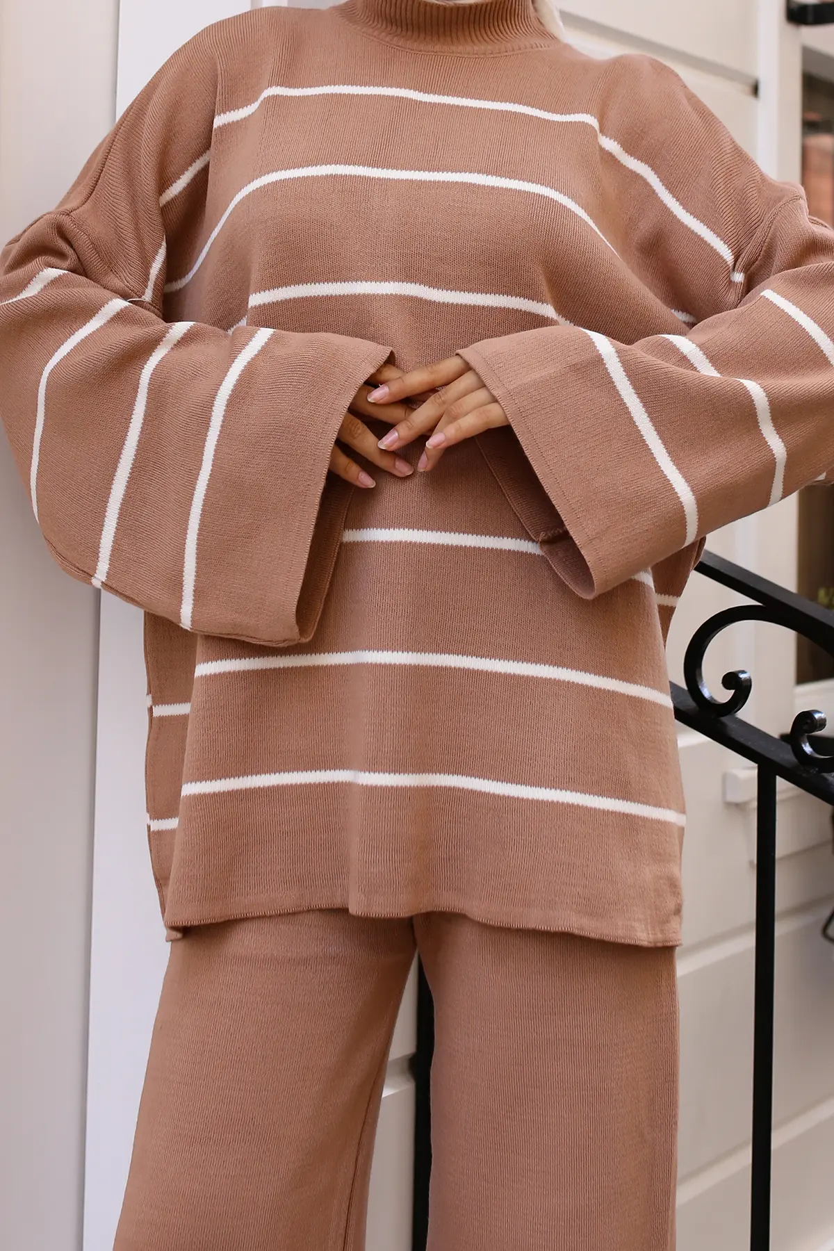 Striped Knitwear Suit-detail