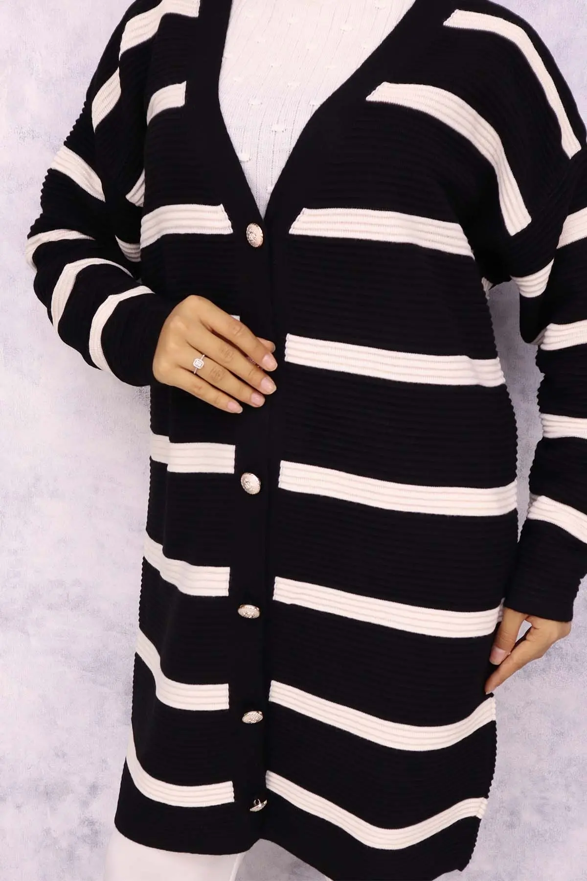 Ribbed Striped Sweater Cardigan-detail