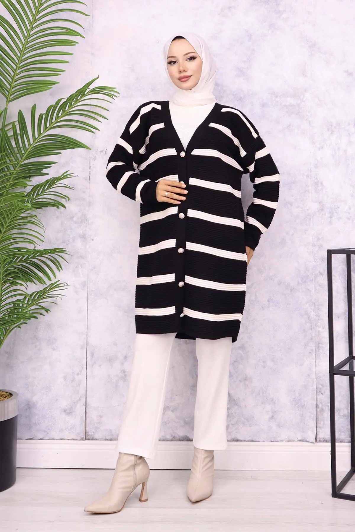 Ribbed Striped Sweater Cardigan-detail