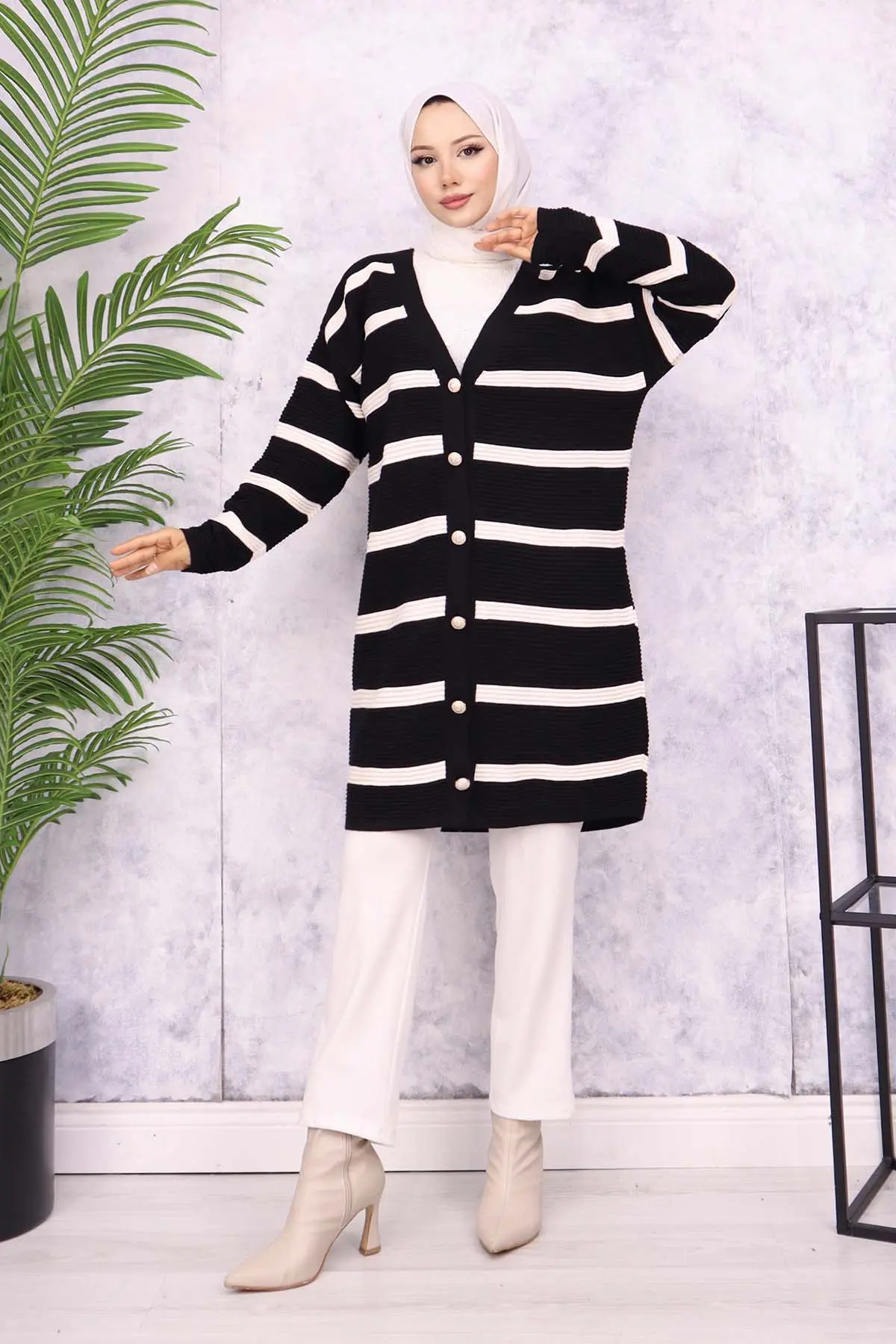 Ribbed Striped Sweater Cardigan-detail