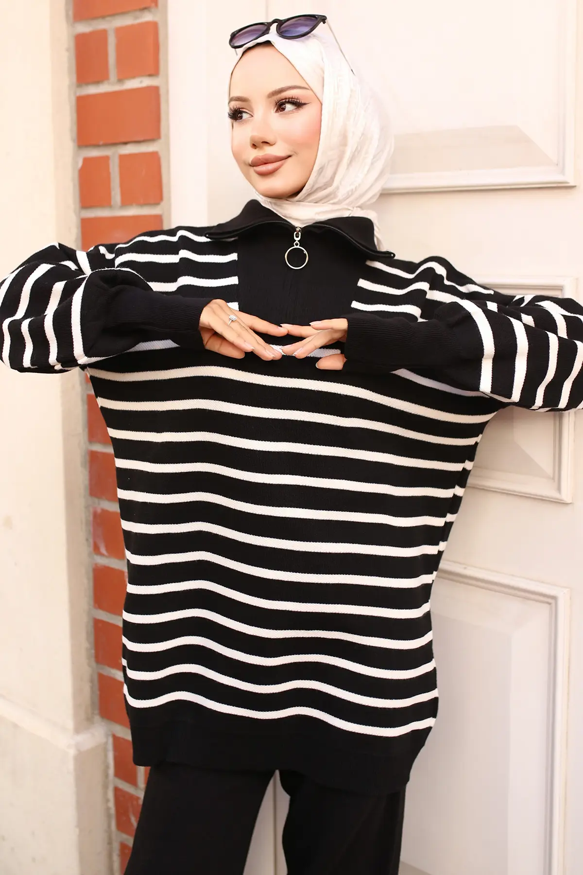 3110 Çizgili Triko Takım Siyah-detail