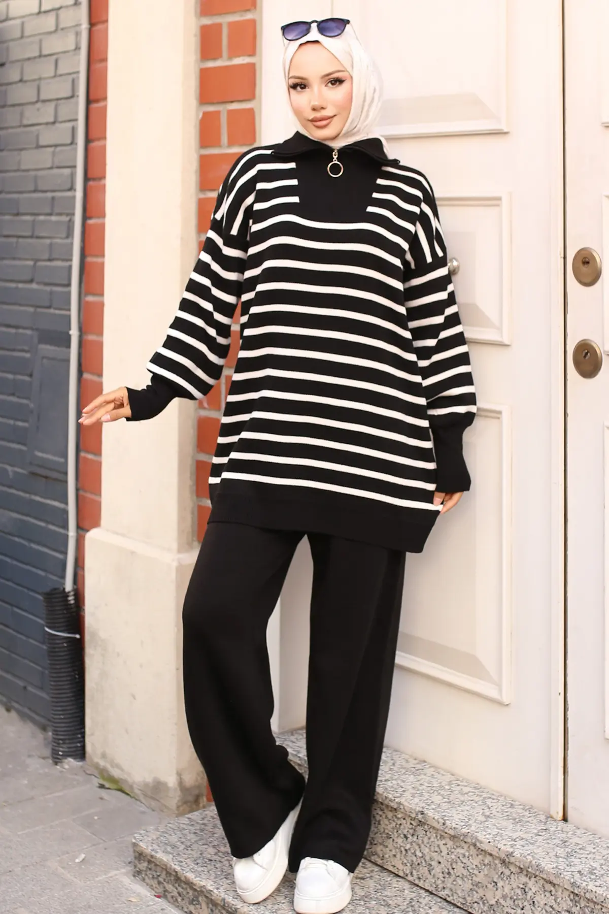 3110 Çizgili Triko Takım Siyah-detail