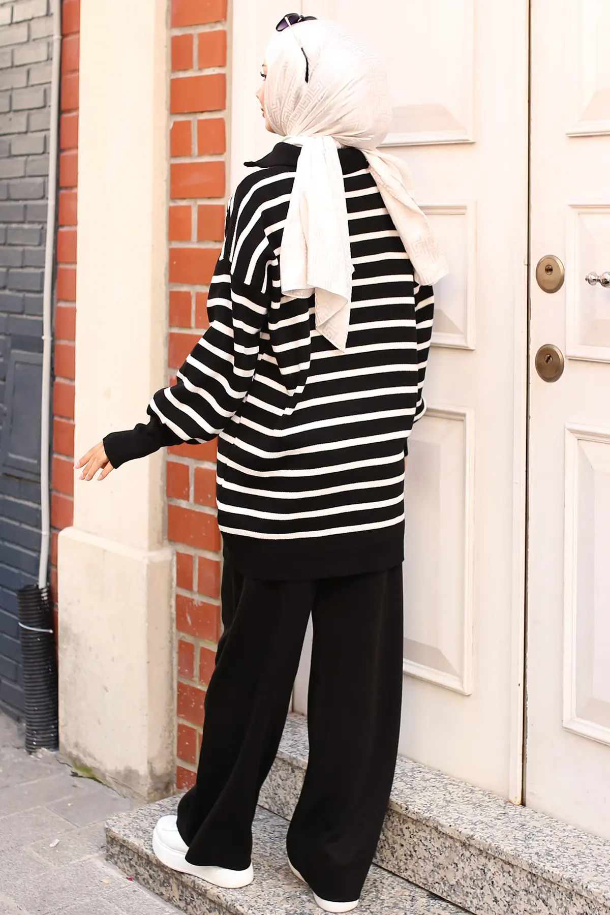 3110 Çizgili Triko Takım Siyah-detail