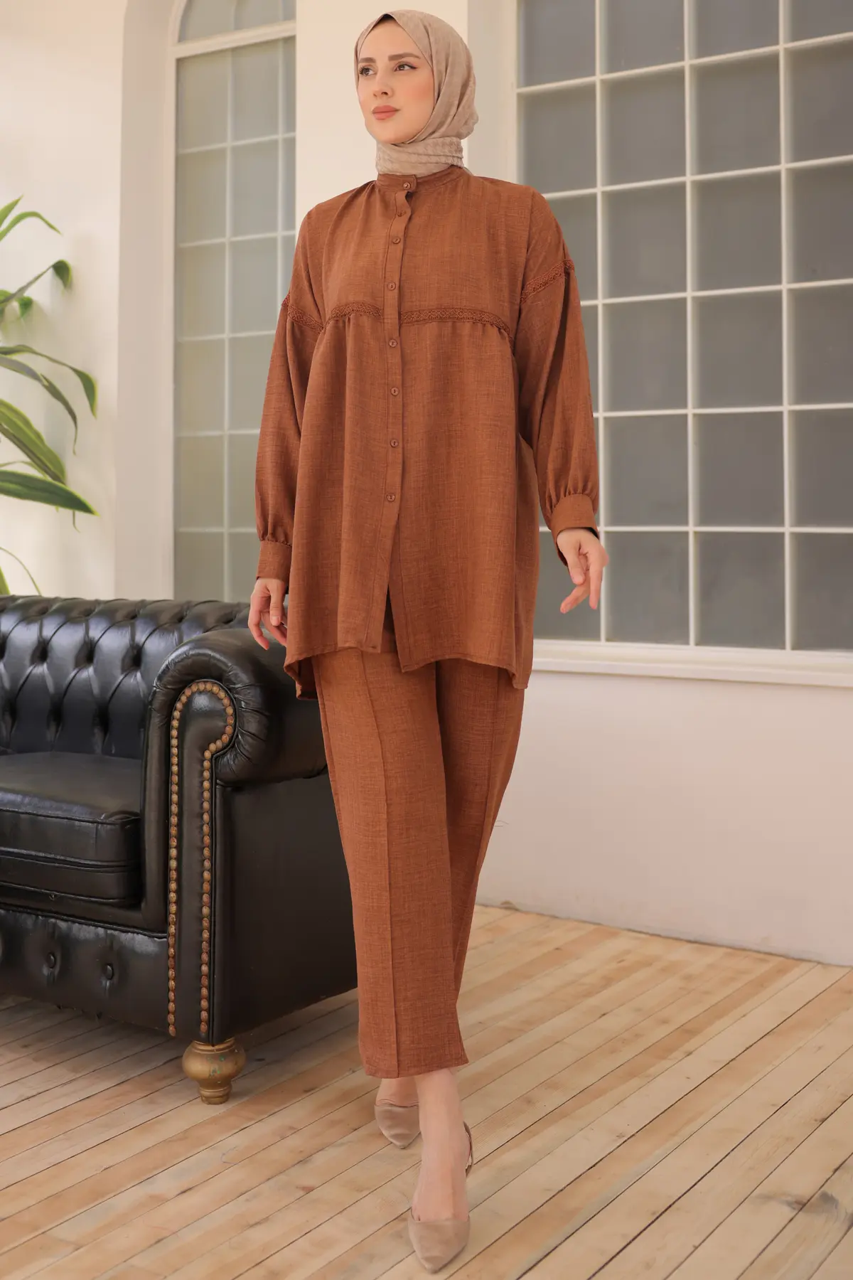 3350 Önden Düğmeli İkili Takım Kahverengi-detail