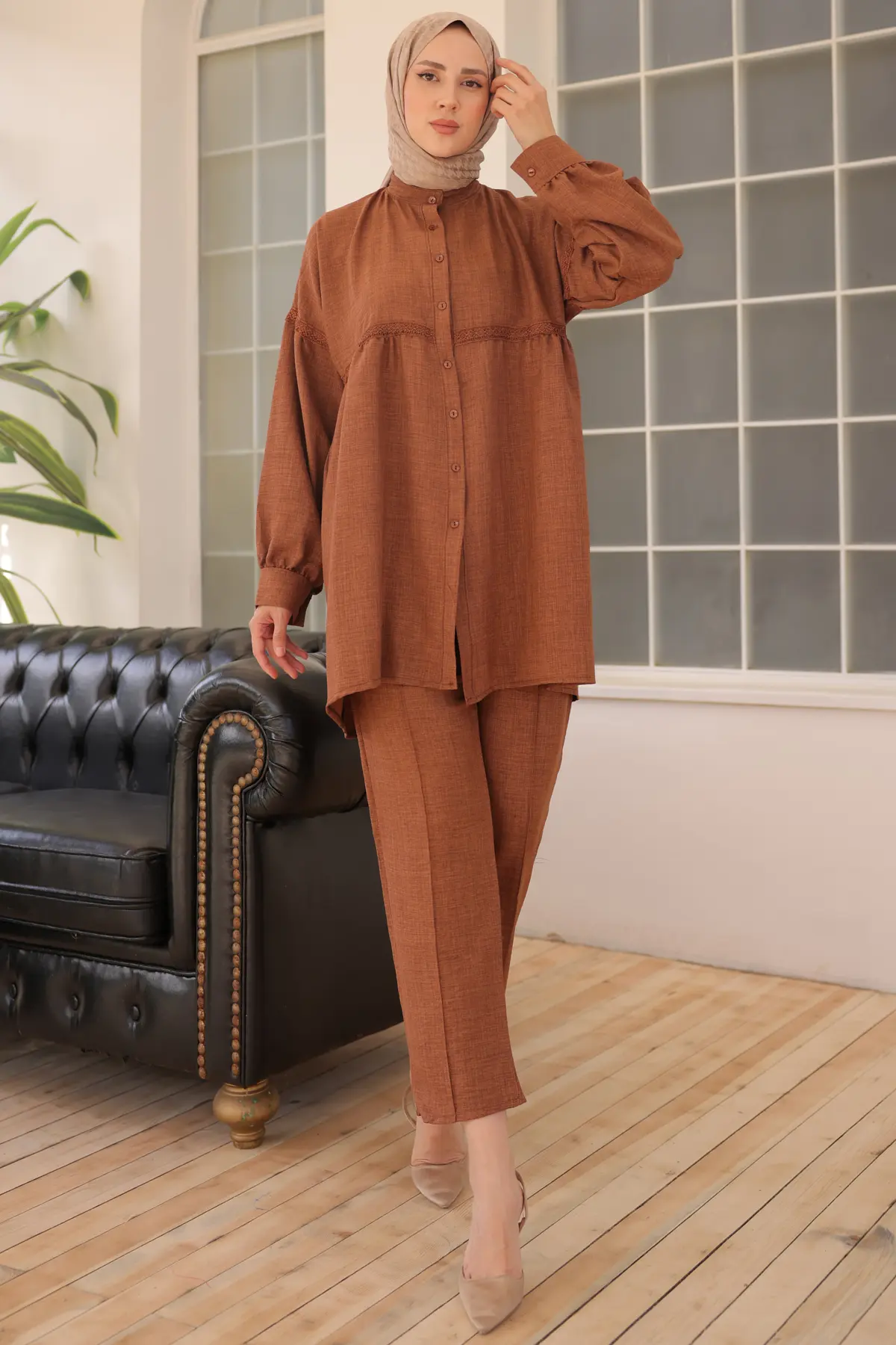 3350 Önden Düğmeli İkili Takım Kahverengi-detail
