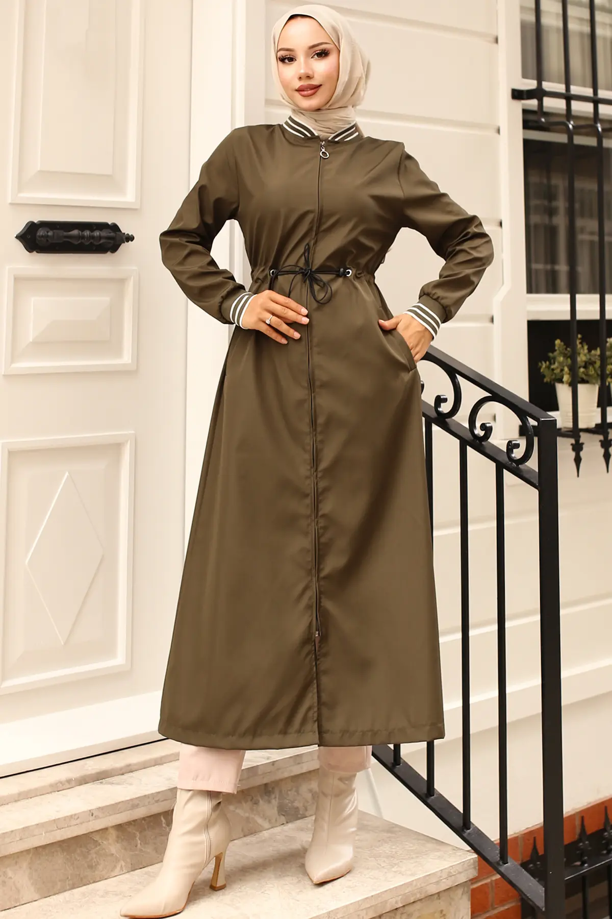 Seasonal Elastic Waist Trench Coat-detail