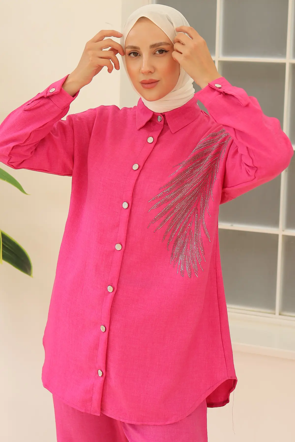 3870 Yaprak Taşlı Keten Takım Fuşya-detail