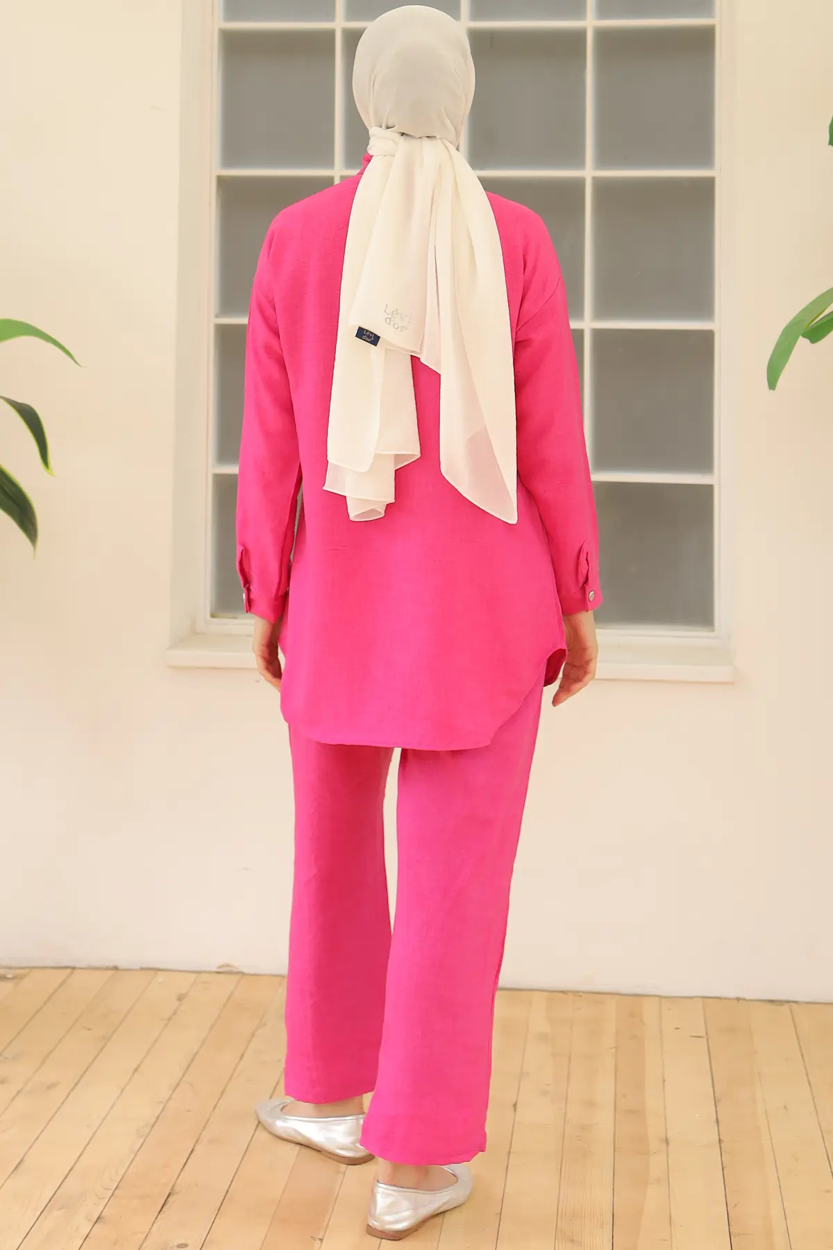 3870 Yaprak Taşlı Keten Takım Fuşya-detail