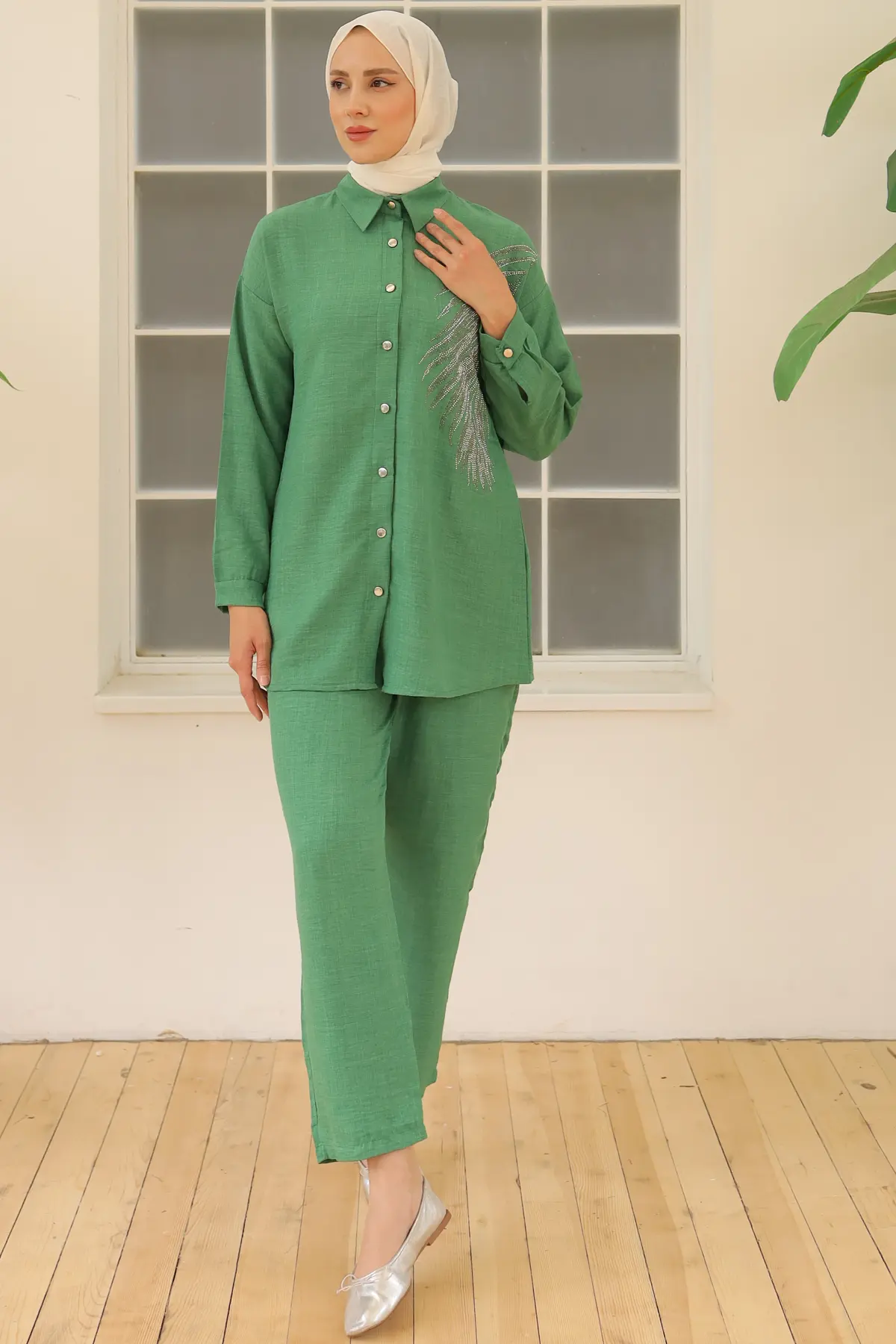 3870 Yaprak Taşlı Keten Takım Yeşil-detail